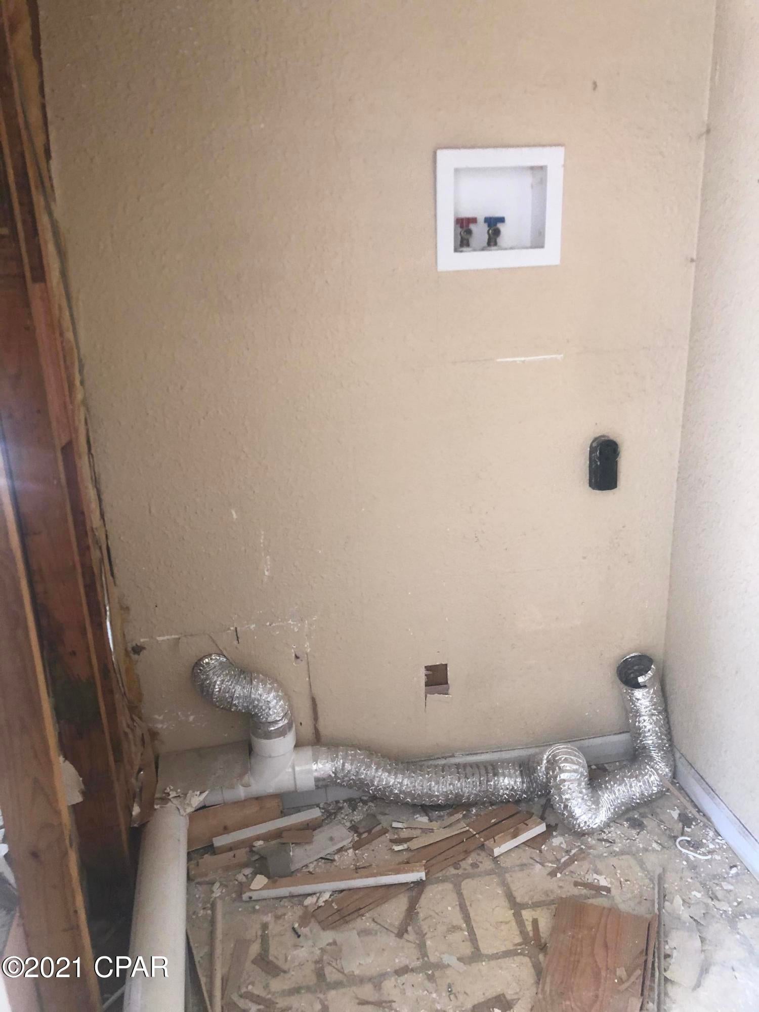 Silver Sands Unit 1 - Residential