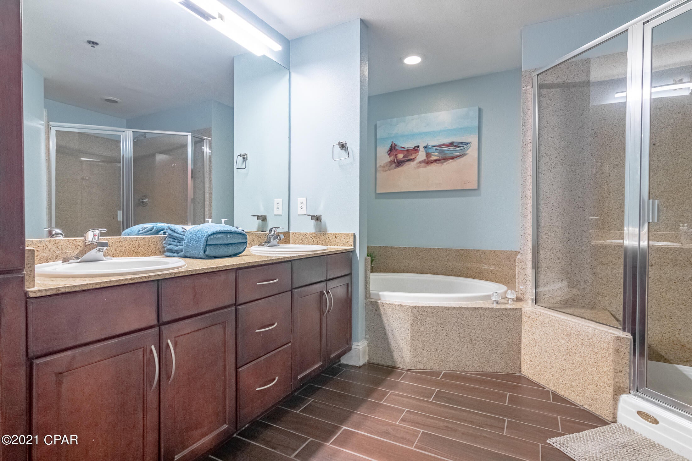 Laketown Wharf - Residential