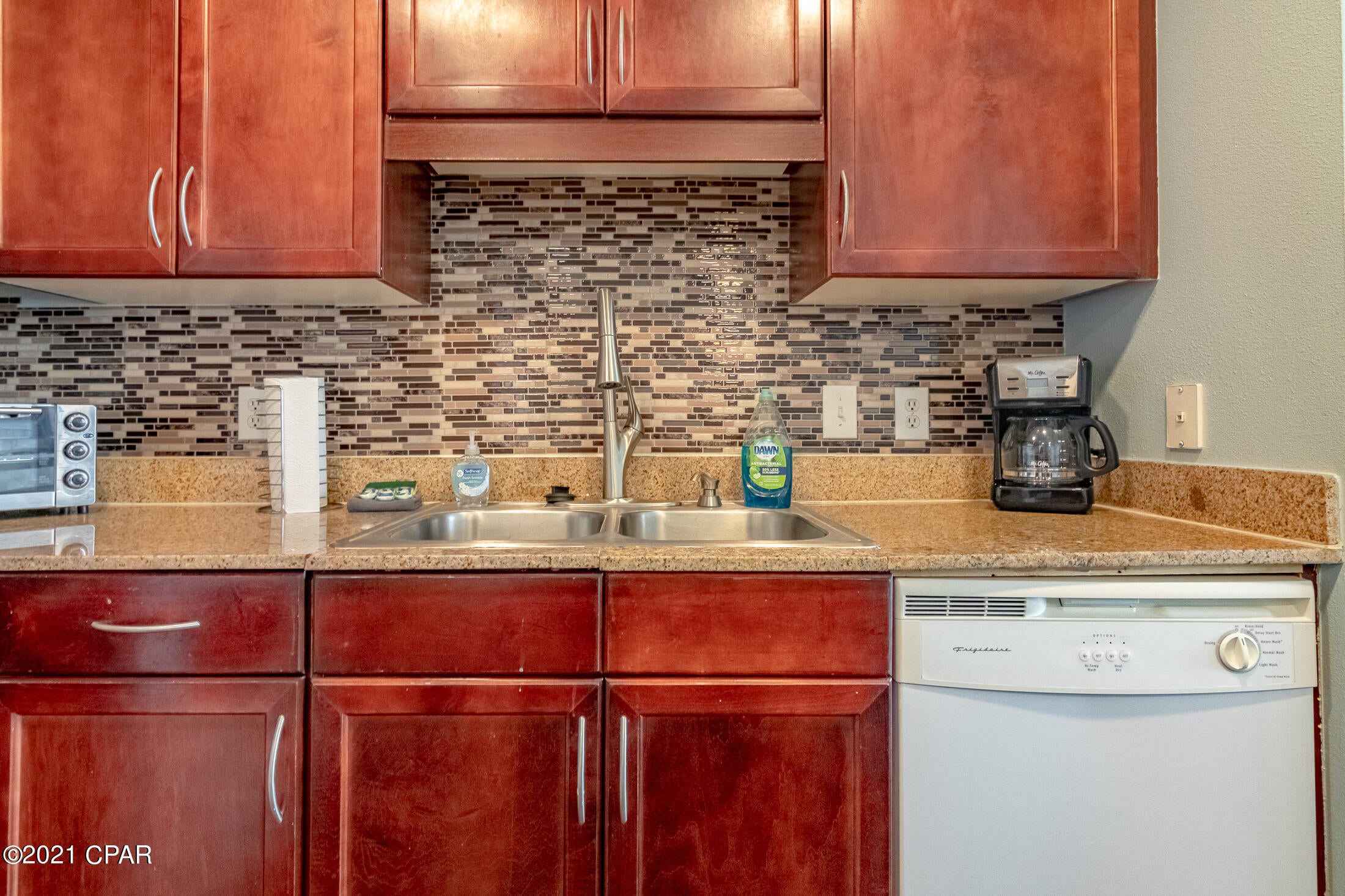 Laketown Wharf - Residential