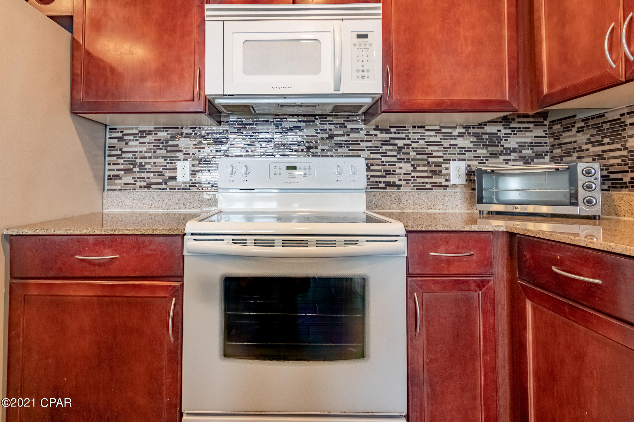 Laketown Wharf - Residential
