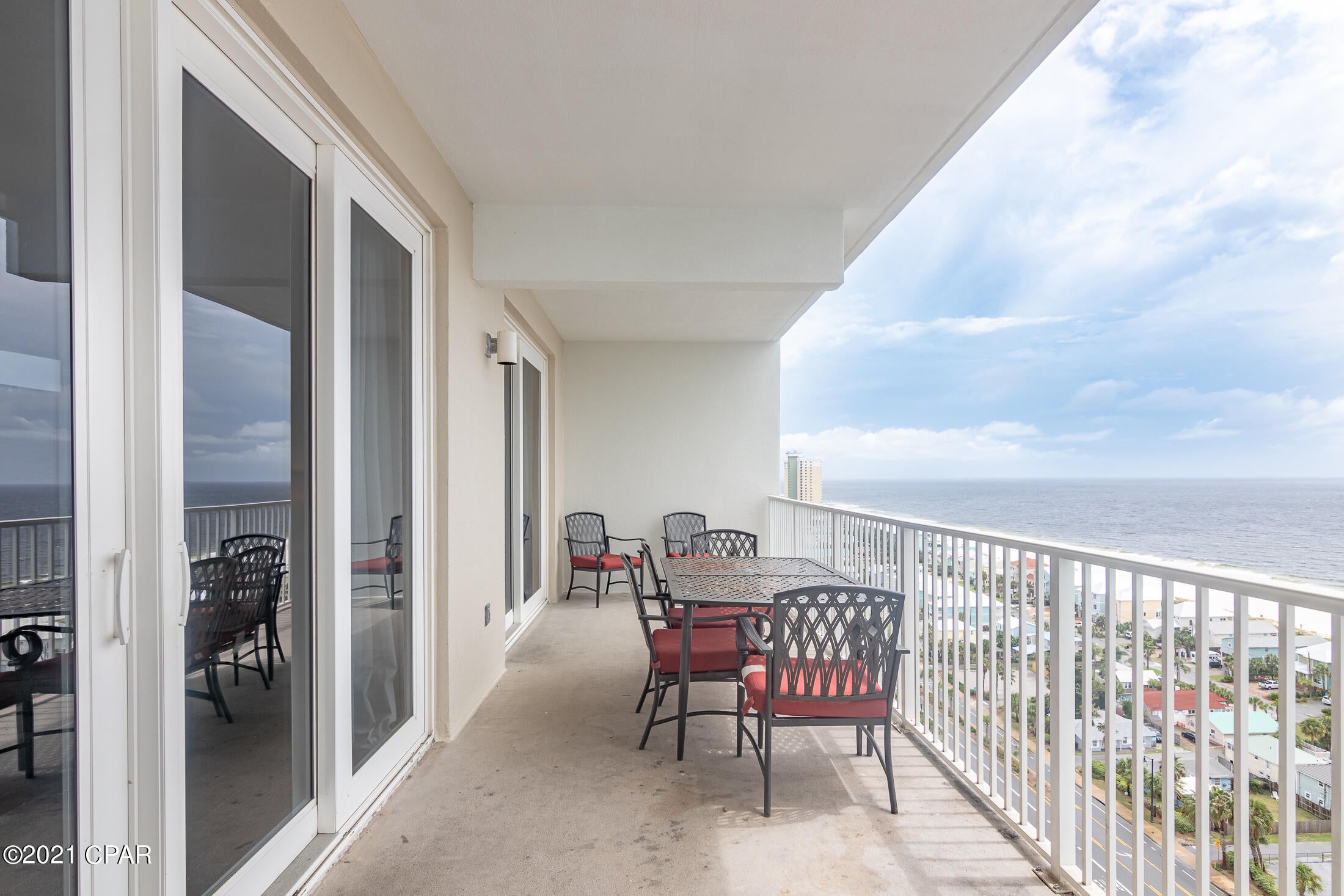 Laketown Wharf - Residential