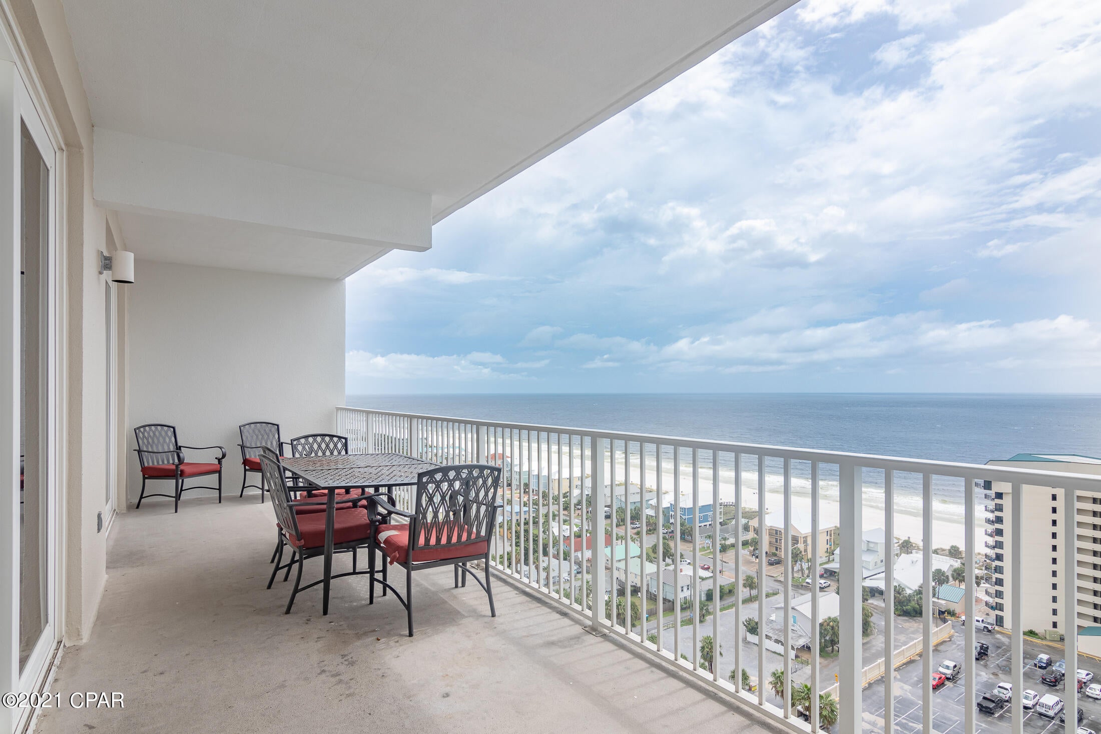 Laketown Wharf - Residential