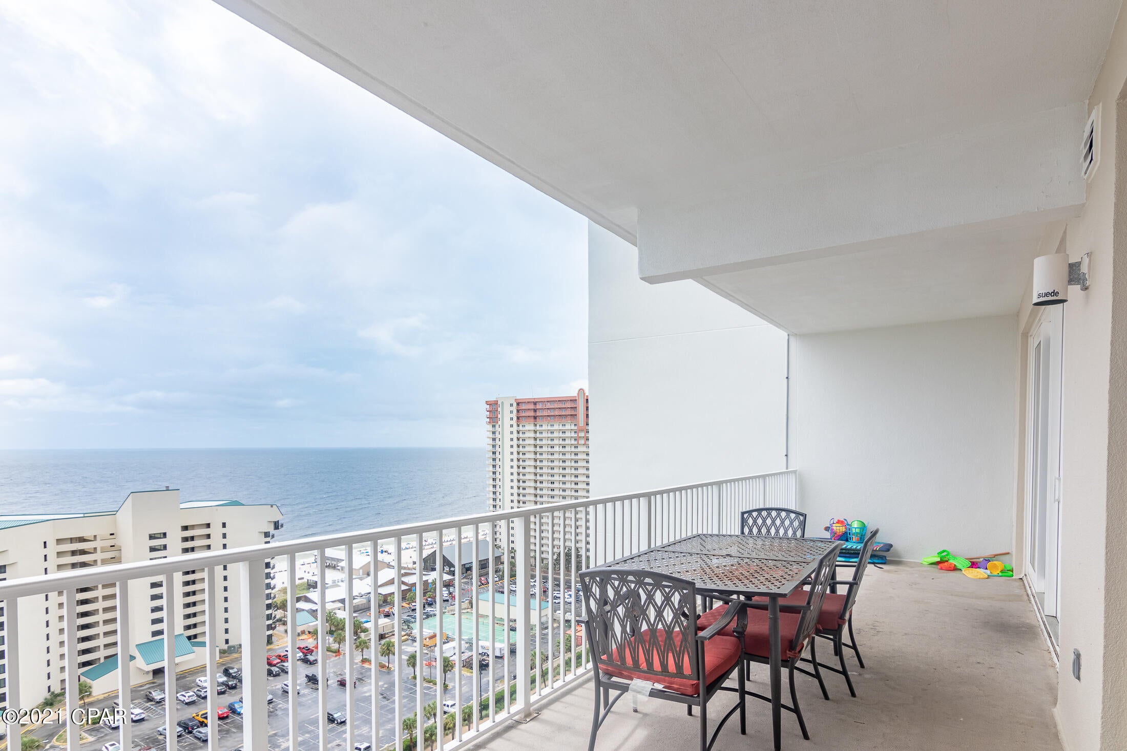 Laketown Wharf - Residential