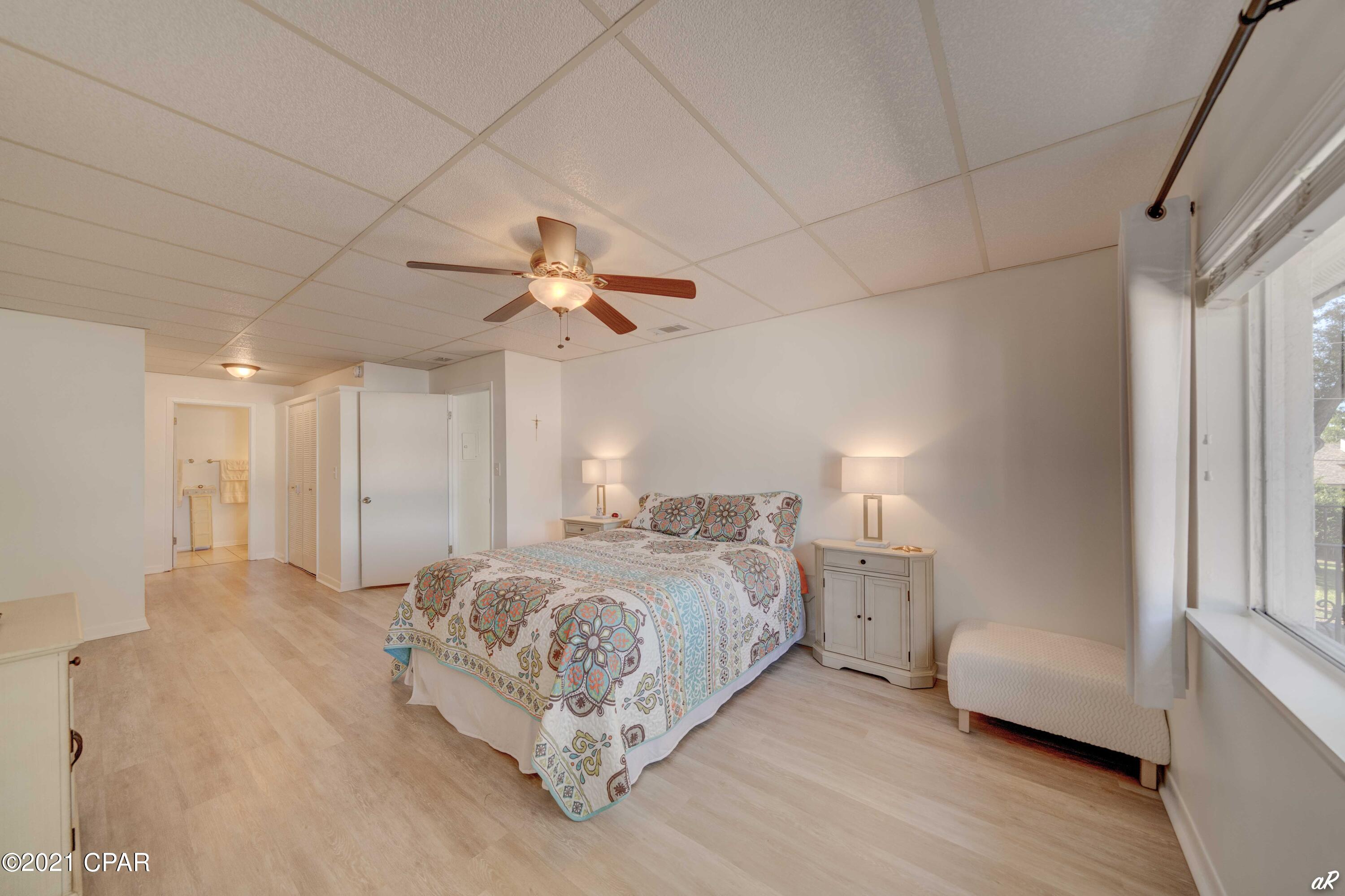 Bay Club Condo Ph 1 - Residential