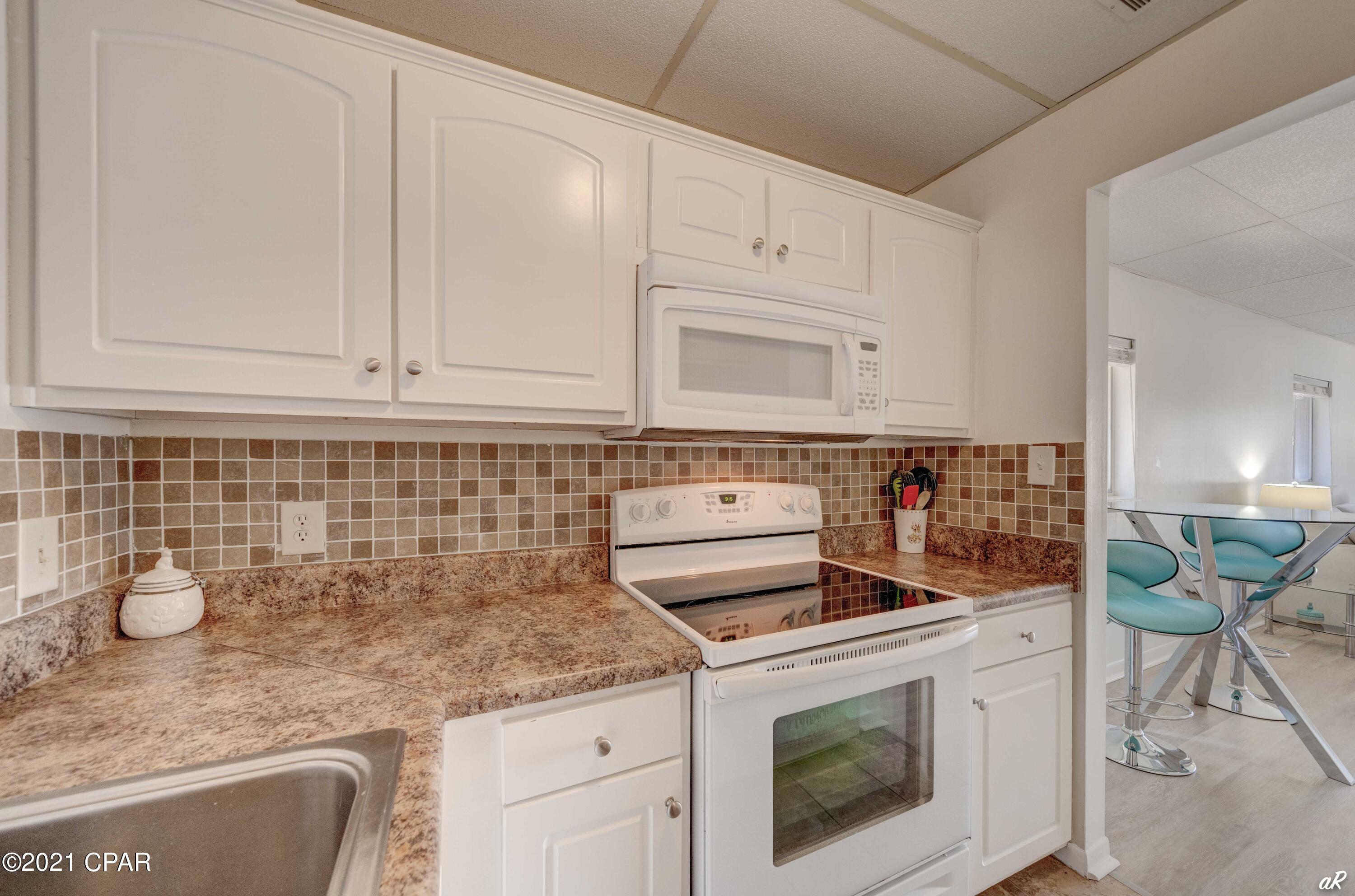 Bay Club Condo Ph 1 - Residential