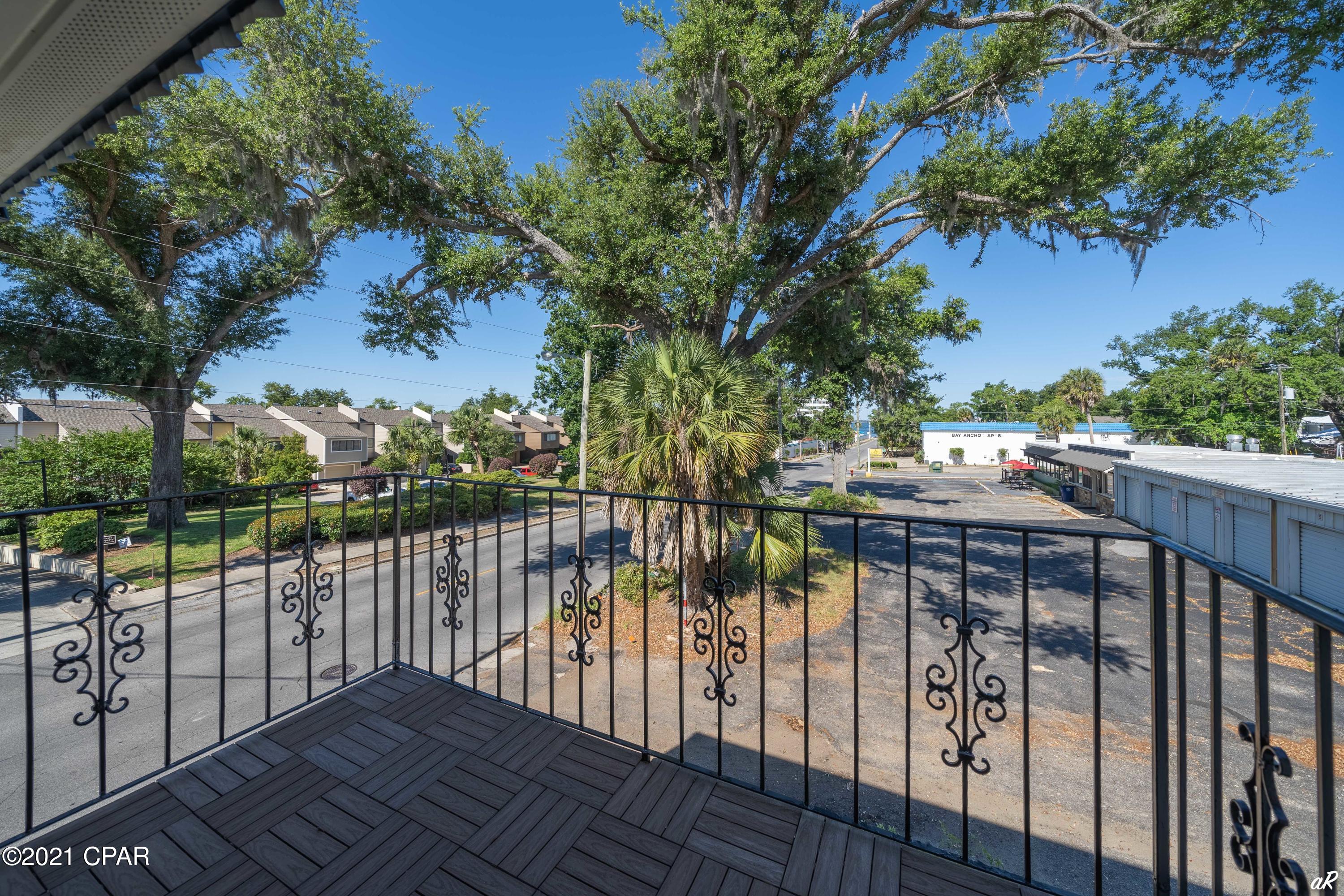 Bay Club Condo Ph 1 - Residential