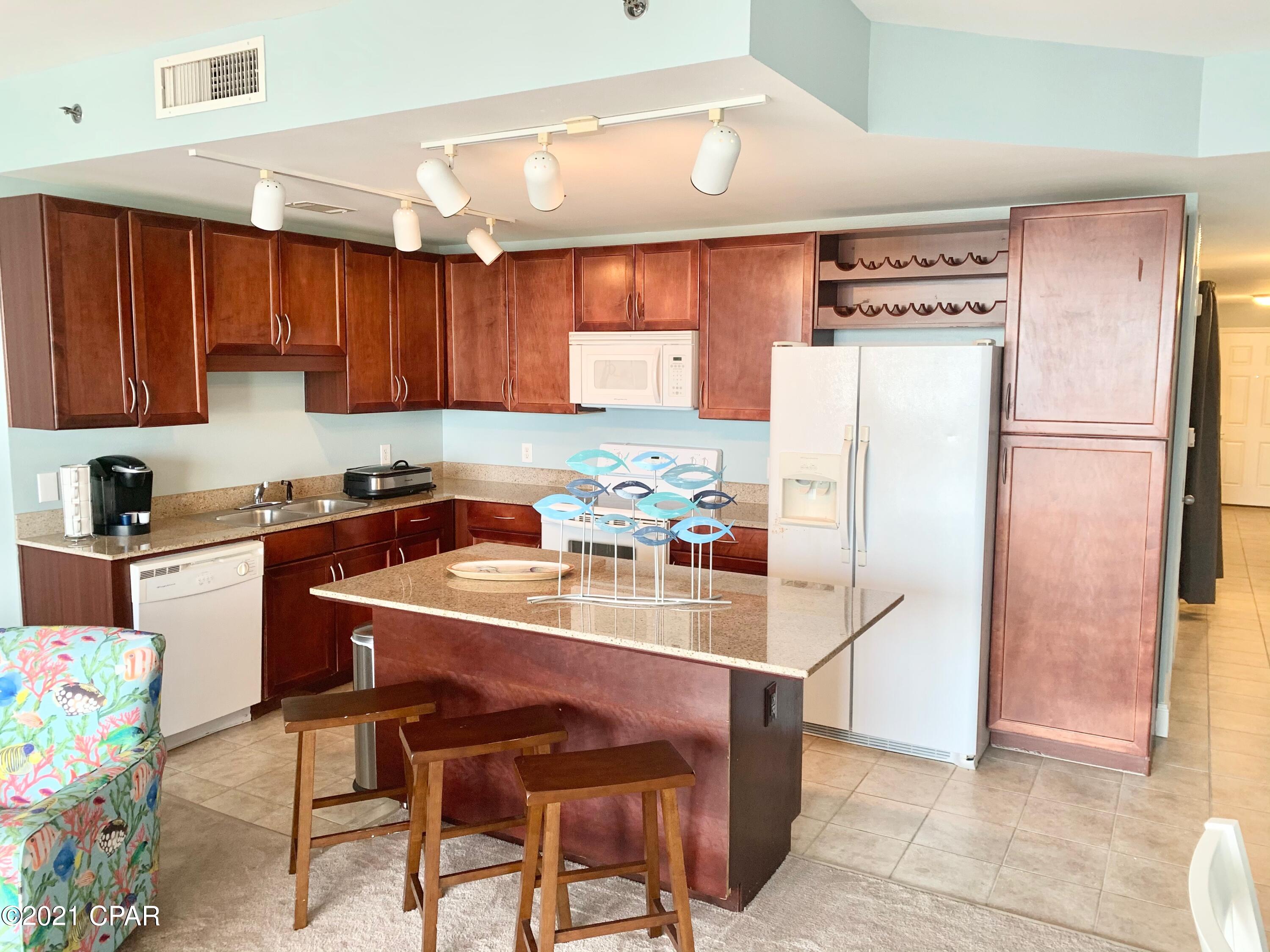 Laketown Wharf - Residential