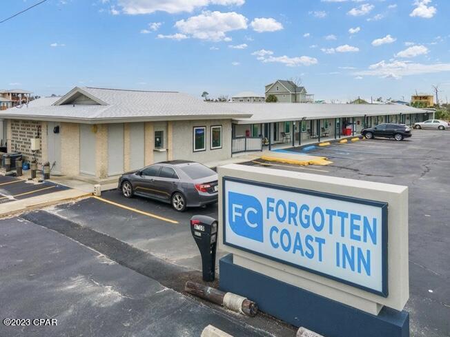 **PLEASE READ IN ENTIRETY** MOTEL ONLY SALE. ANNUAL GROSS IS $340,000-$350,000. OWNER FINANCING POSSIBILITY WITH $600,000 DOWN AND 1 YEAR BALLOON, OR $750,000 DOWN AND 2 YEAR BALLOON. 15 RENOVATED UNITS PLUS A 1BD, 2BA 1300 SQUARE FOOT OWNER/MANAGER LIVING AREA WITH FULL KITCHEN, LIVING ROOM AND PANTRY. MOTEL AND  ADJACENT VACANT LOT SELLING FOR $3,499,000 (OWNER FINANCING ONLY OPTION FOR MOTEL AND LAND COMBINED IS WITH $900,000 AND A 1 YEAR BALLOON) GIVING A COMBINED 2.7 ACRES. MOTEL WAS COMPLETELY RENOVATED FROM STUDS TO RAFTERS AFTER HURRICANE MICHAEL. ALL ROOMS ARE NEWLY FURNISHED. LOBBY HAS A MANAGERS OFFICE, FULL LAUNDRY ROOM, SODA AND VENDING/ICE MACHINE. ALL INFORMATION IS APPROXIMATE AND SHOULD BE VERIFIED BY BUYERS IF IMPORTANT.