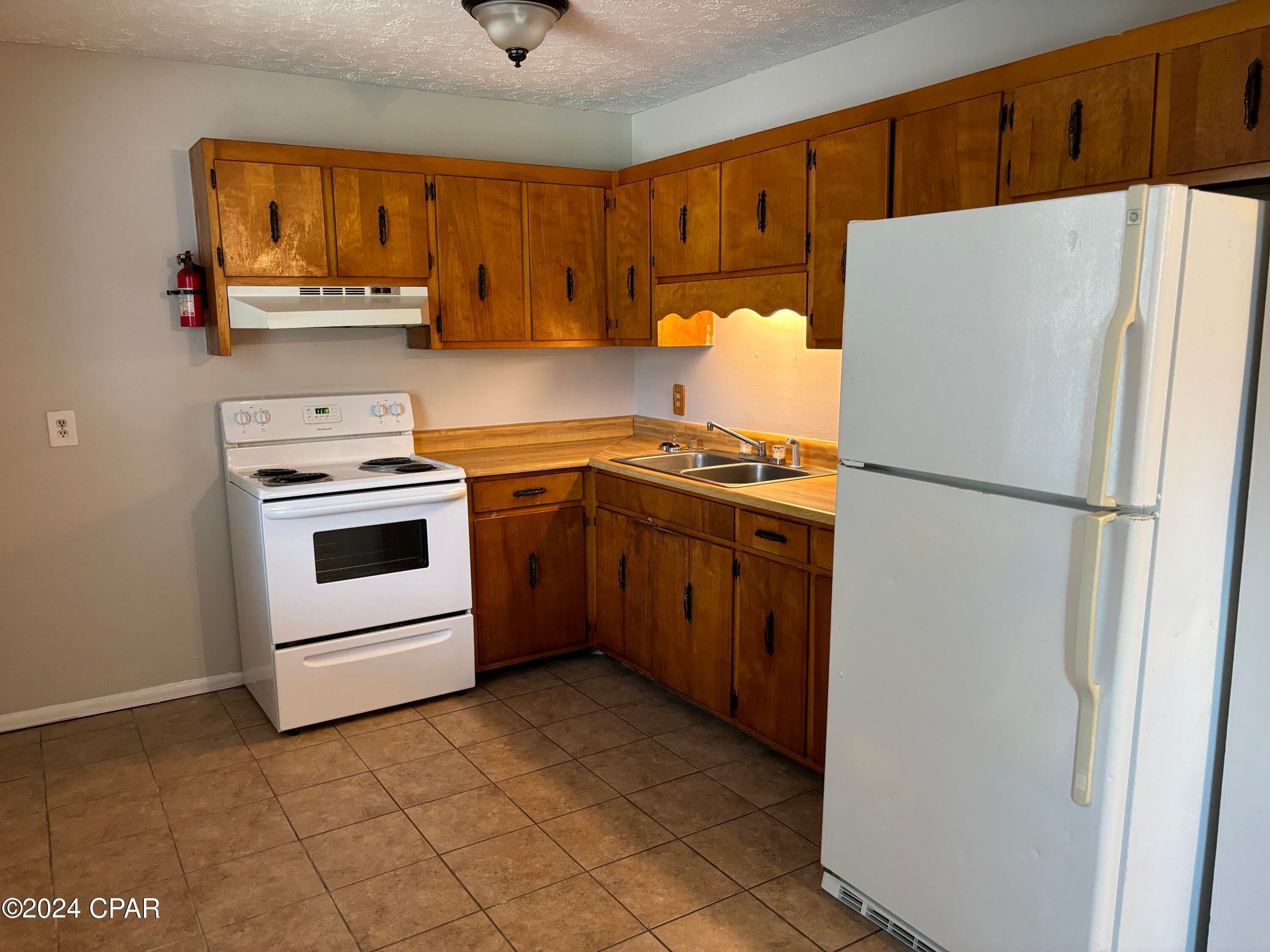 [No Recorded Subdiv] - Residential Lease