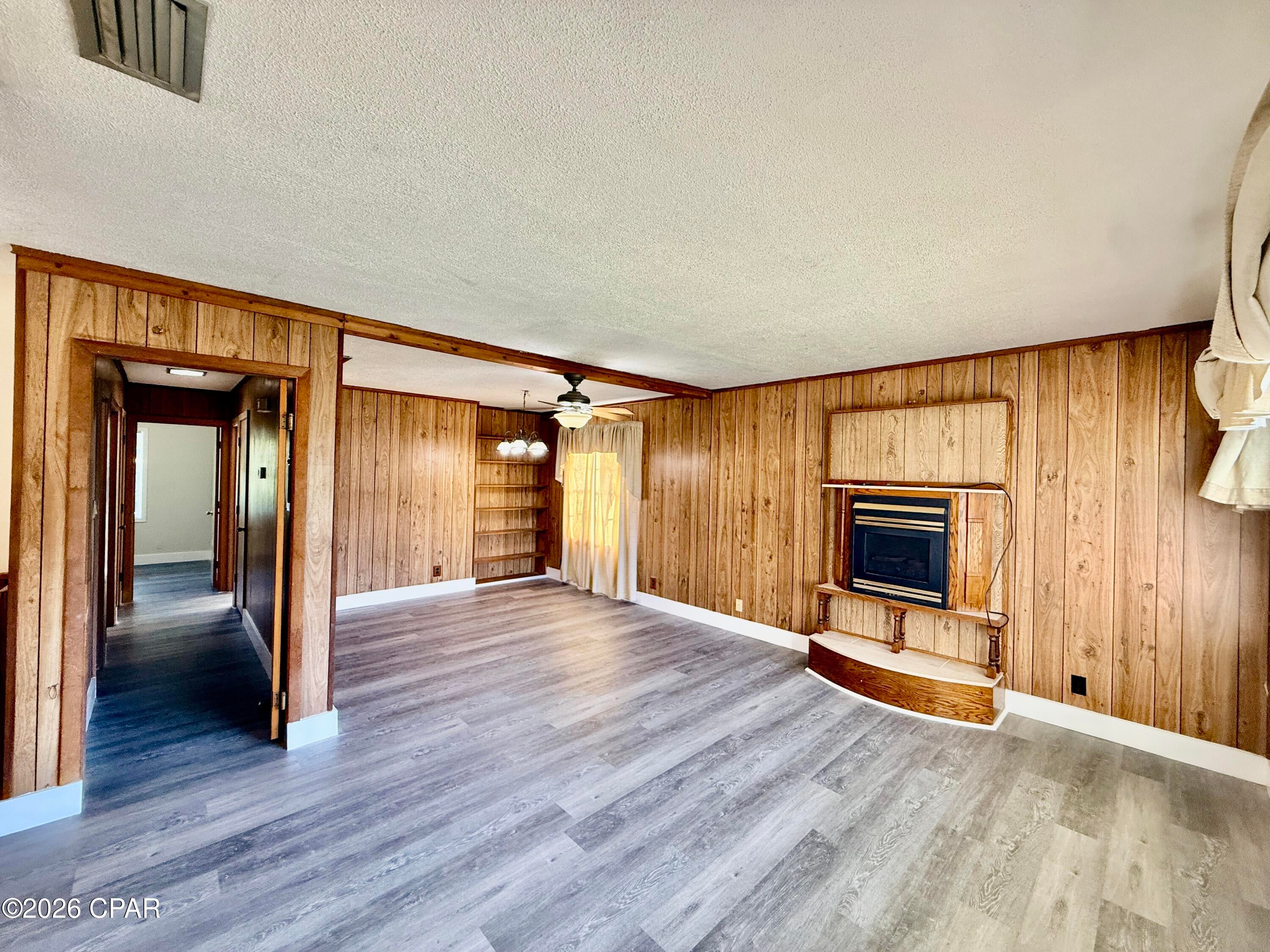 [No Recorded Subdiv] - Residential Lease