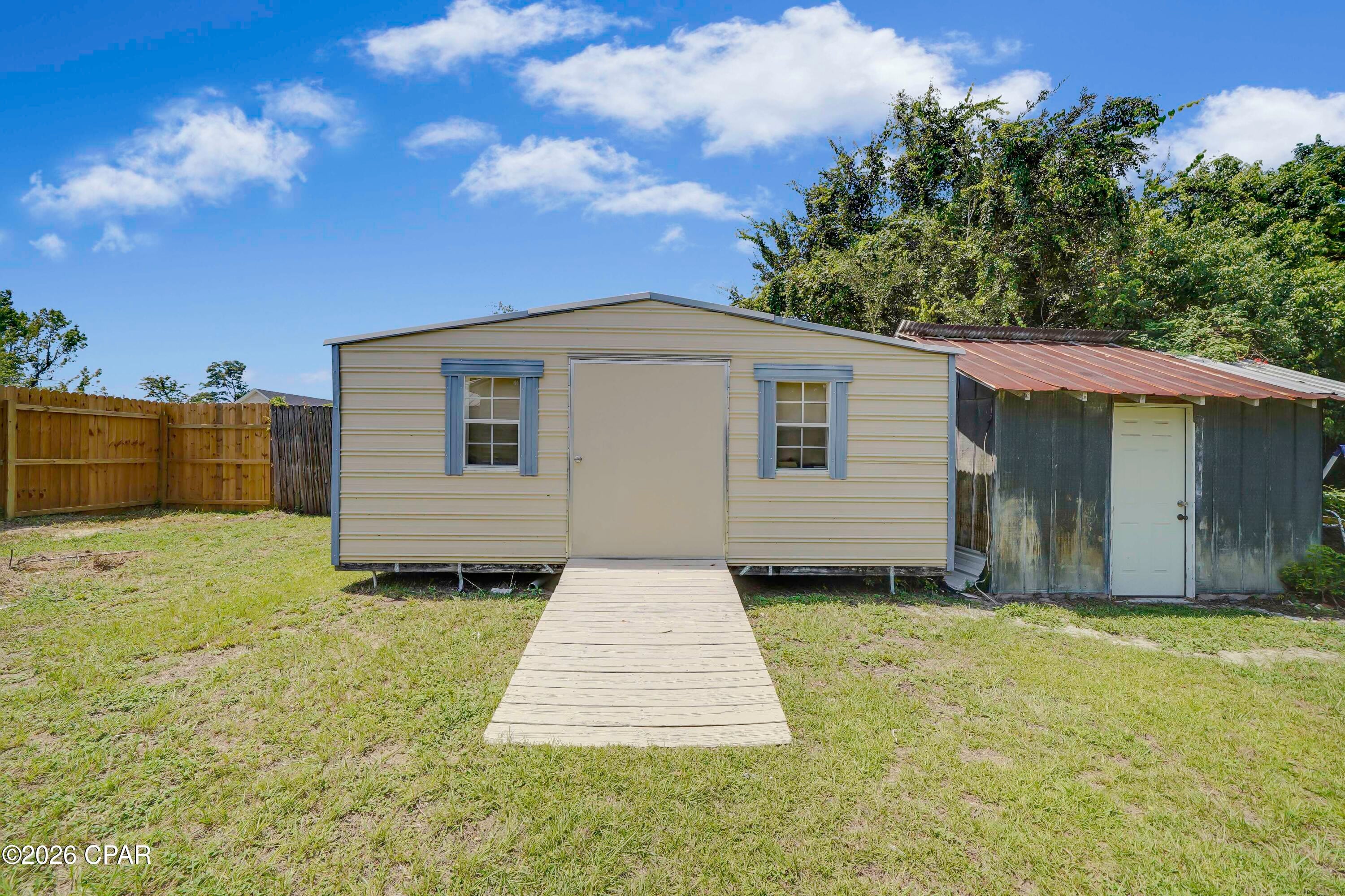 [No Recorded Subdiv] - Residential Lease
