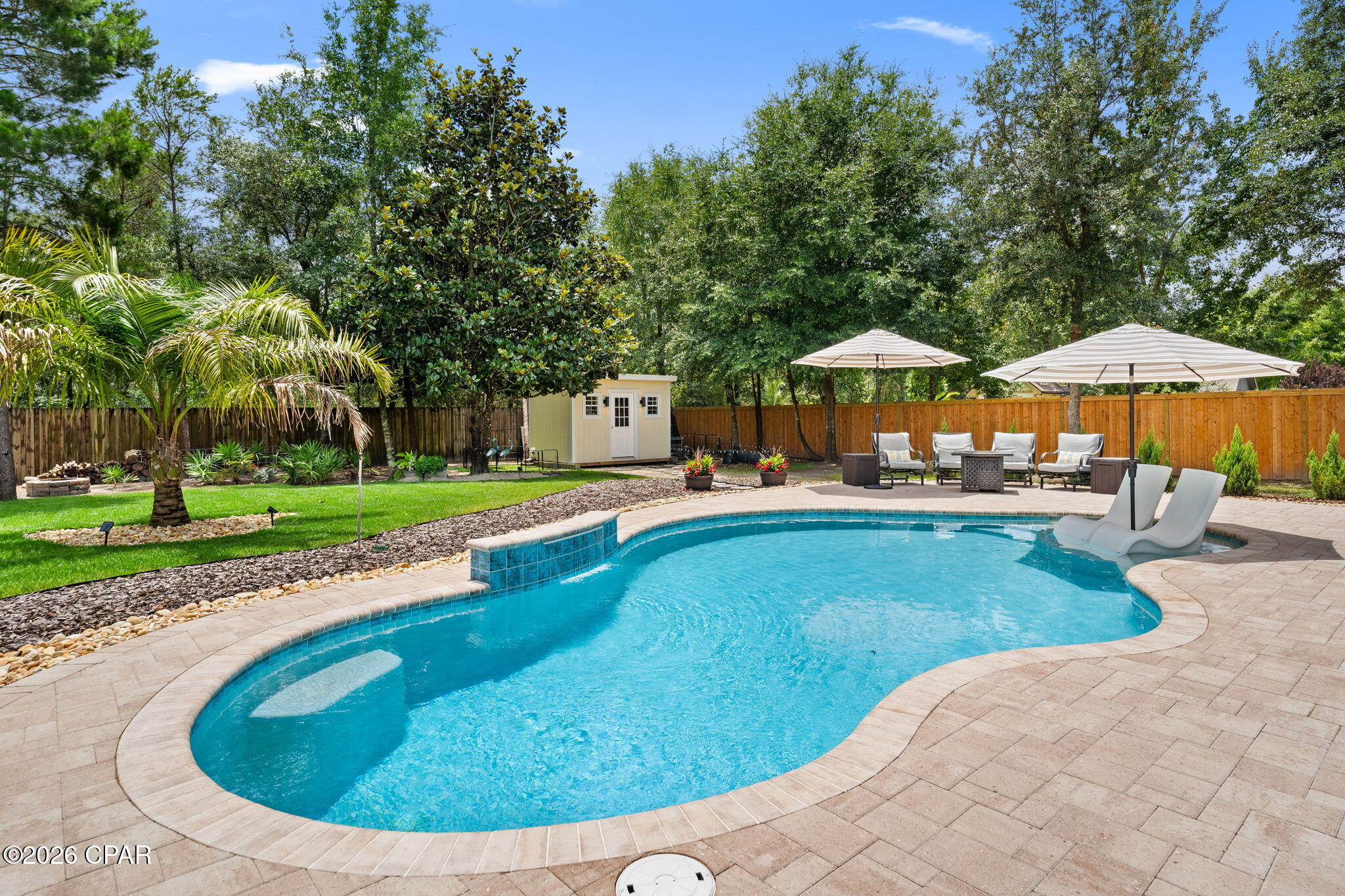 Lake Merial - Residential