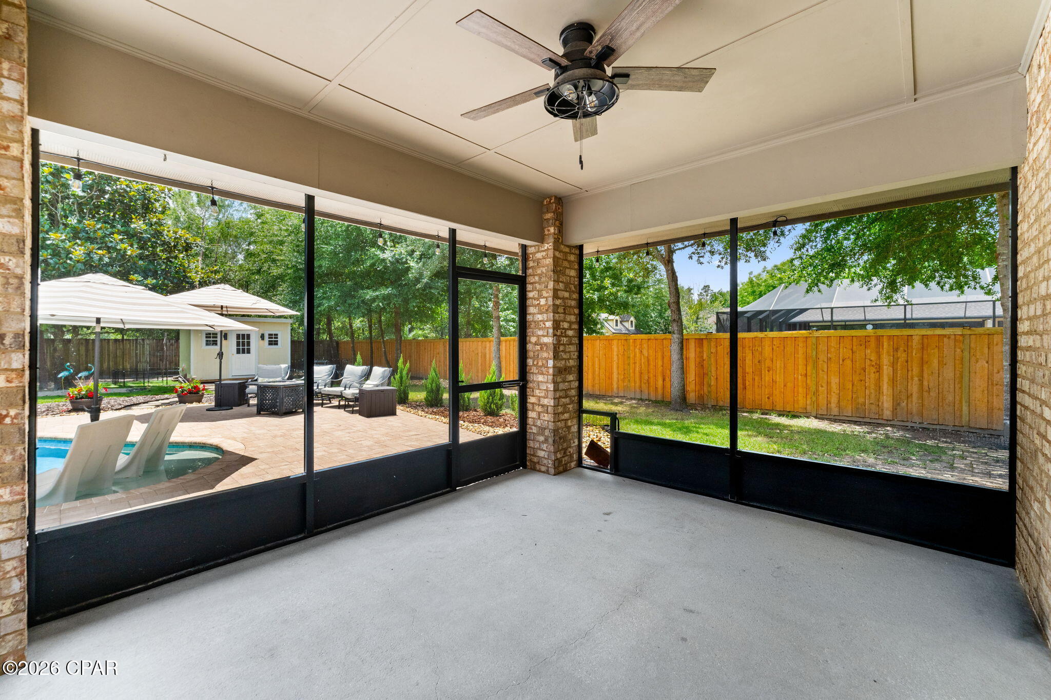Lake Merial - Residential