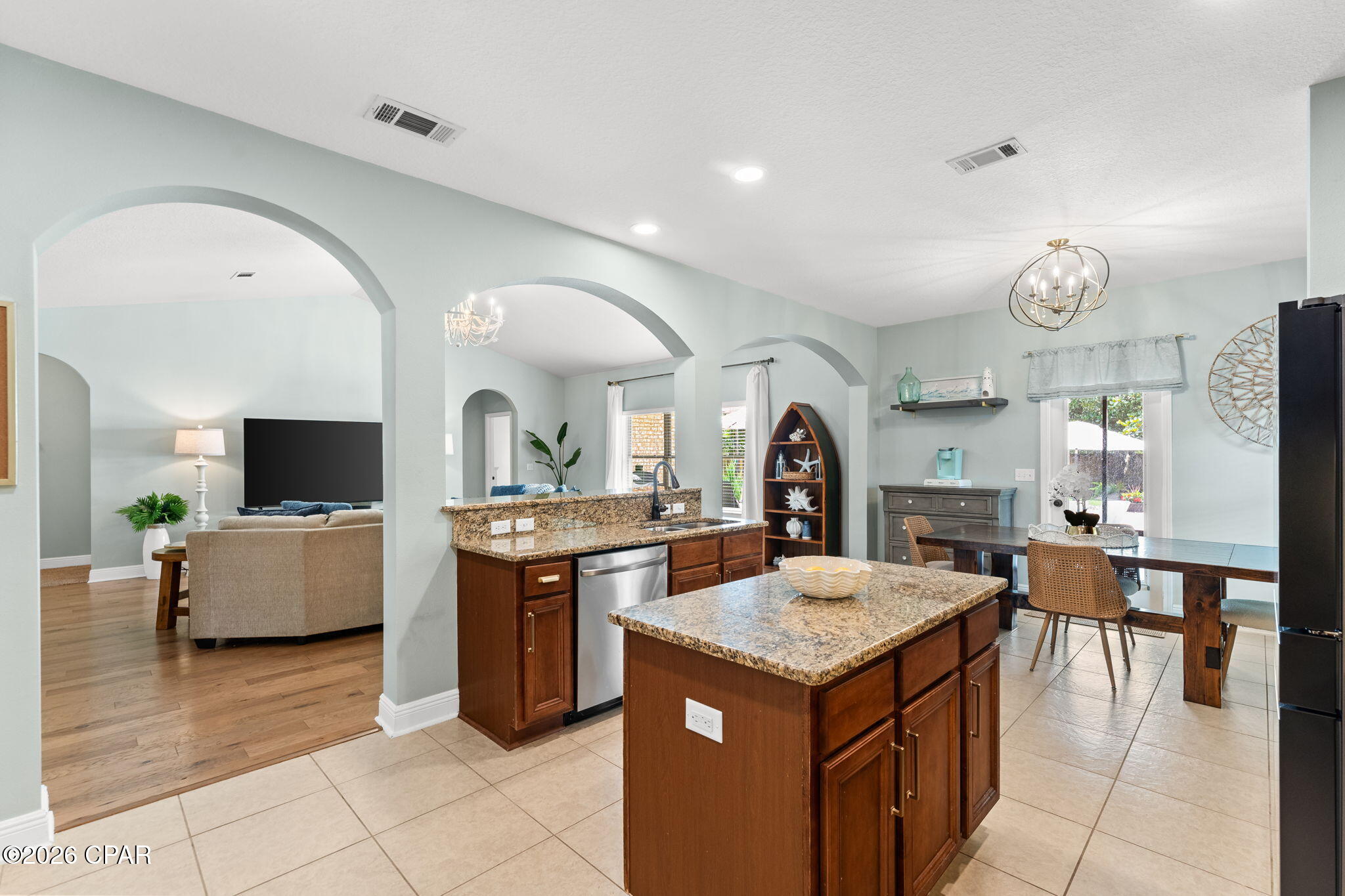 Lake Merial - Residential