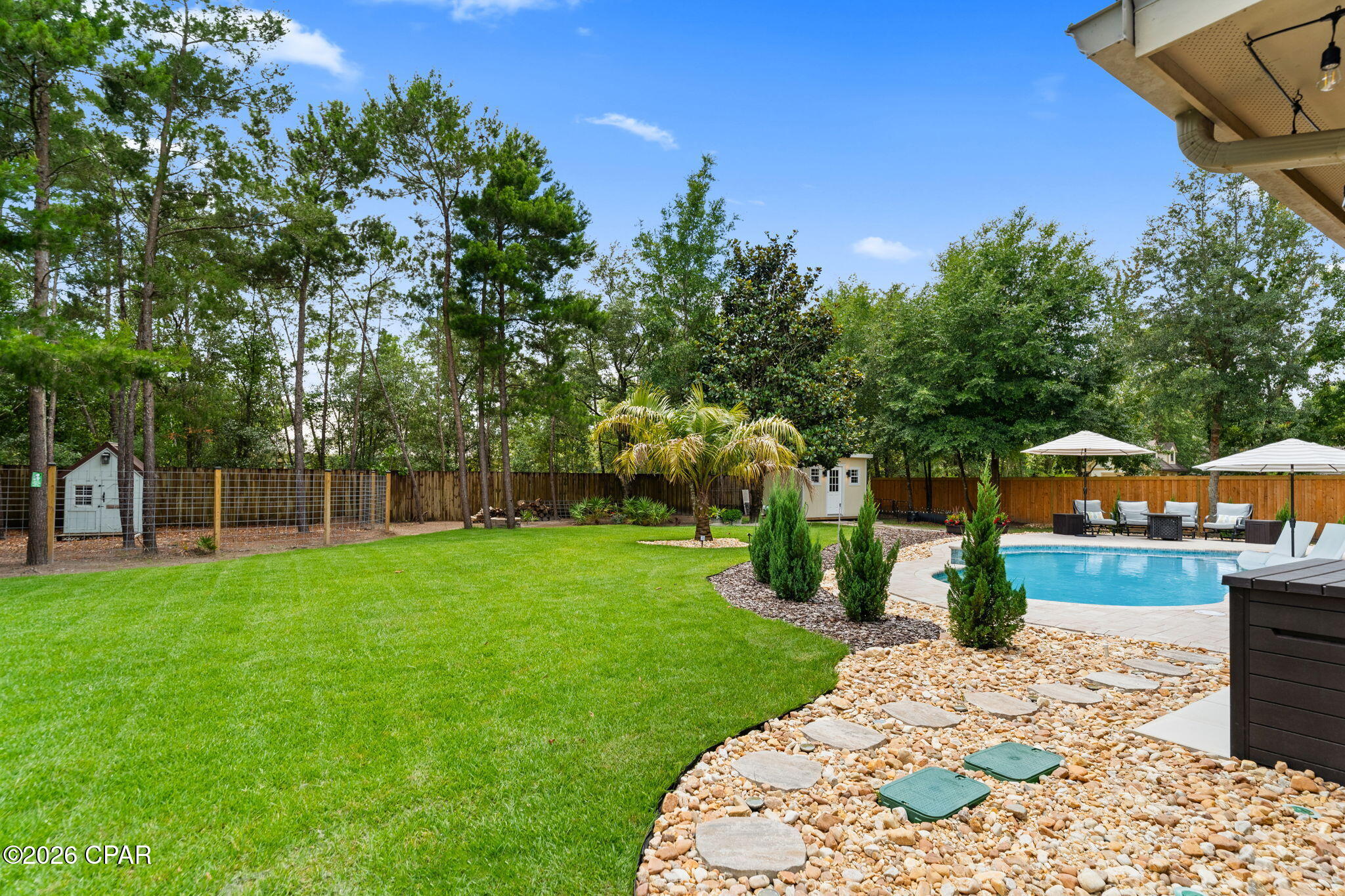 Lake Merial - Residential
