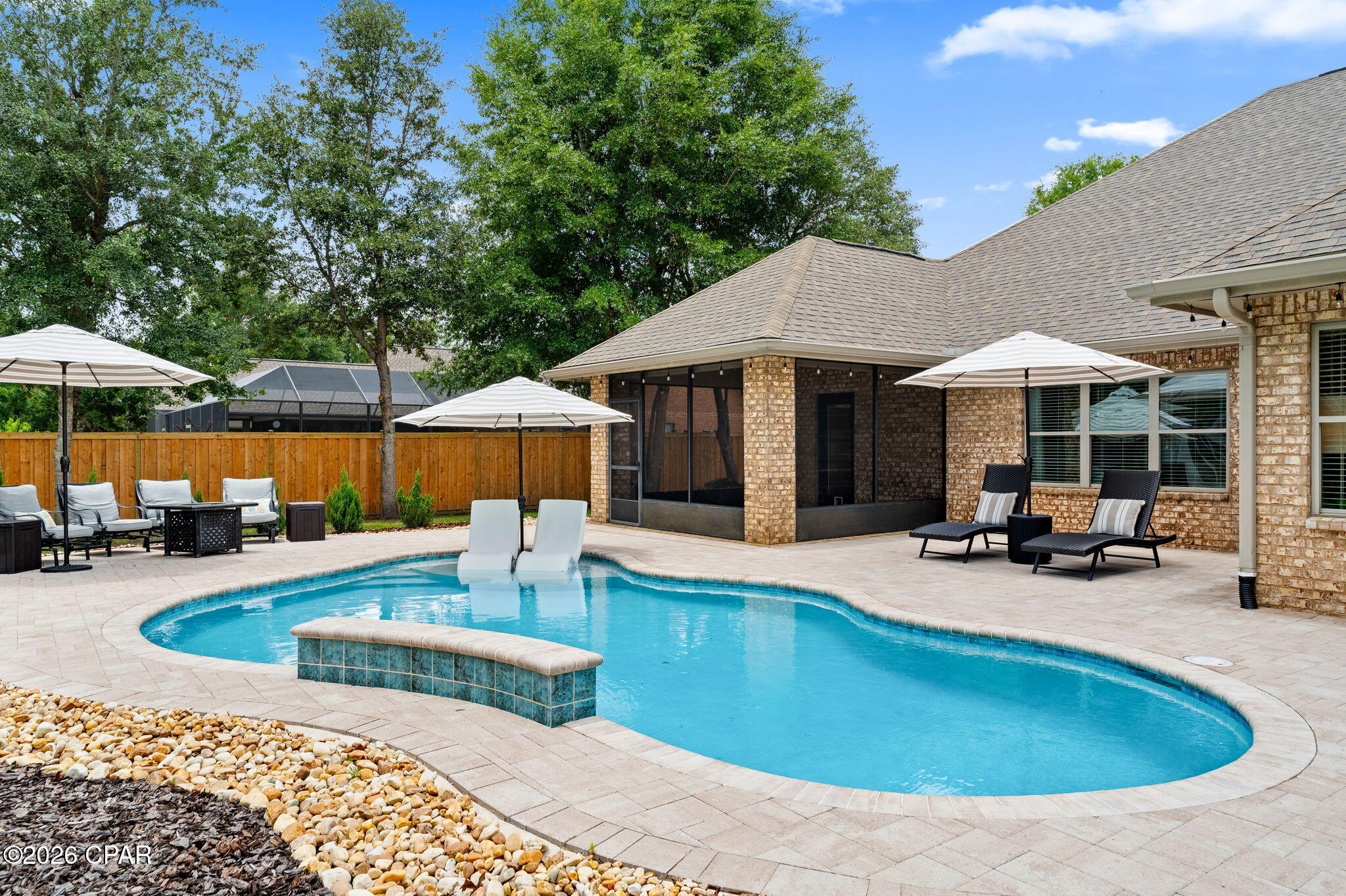 Lake Merial - Residential