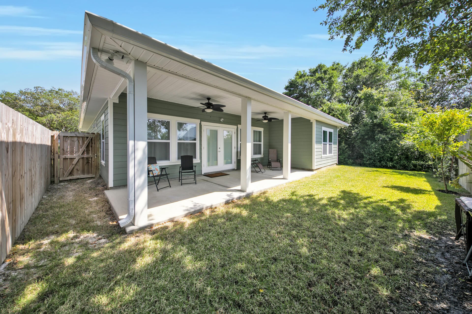Laguna Beach Estates 8th Add - Residential