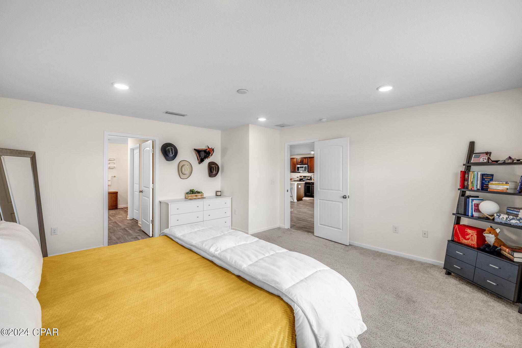 Olde Towne Village - Residential