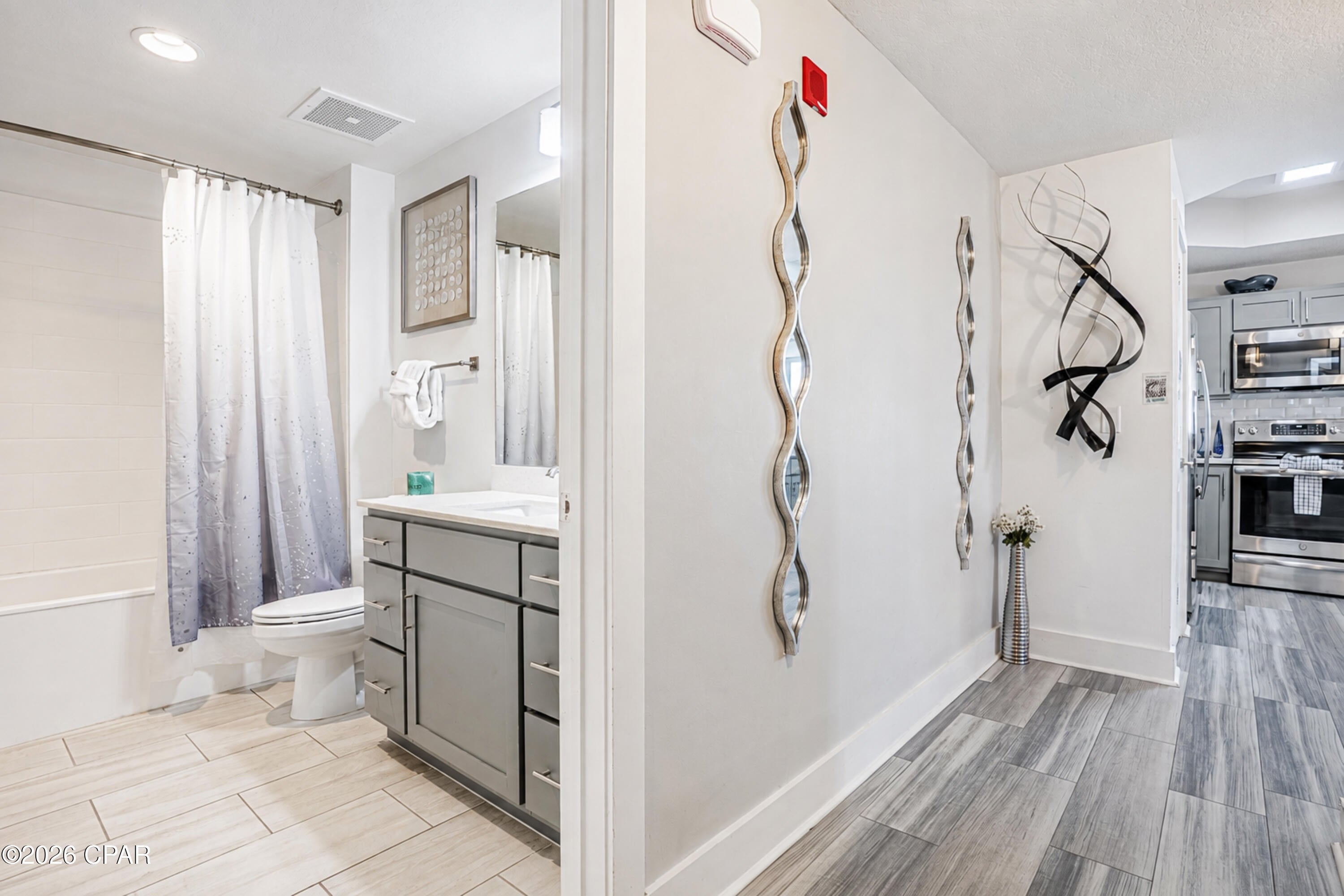 Calypso Towers III - Residential