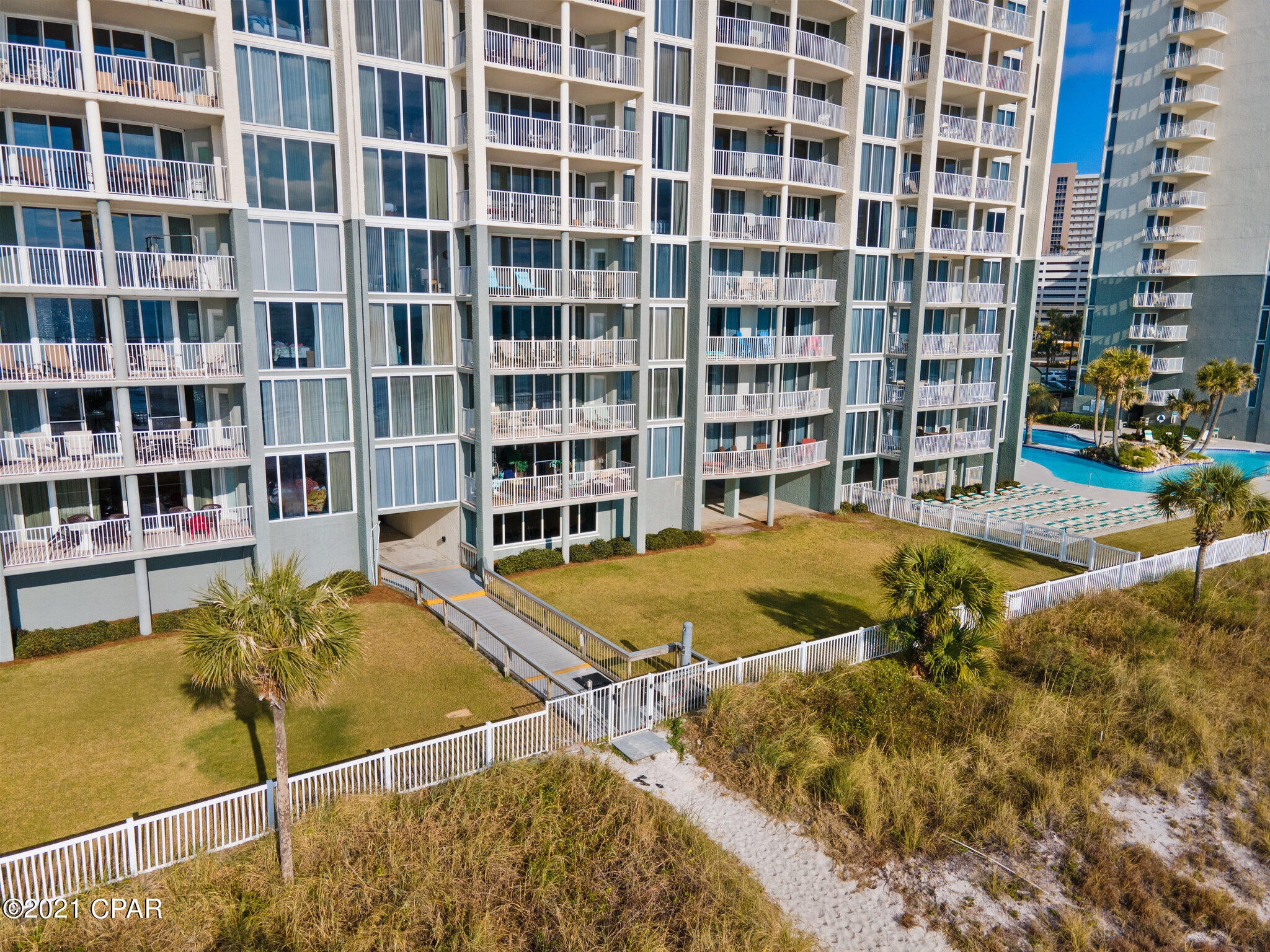 Long Beach Towers I - Residential