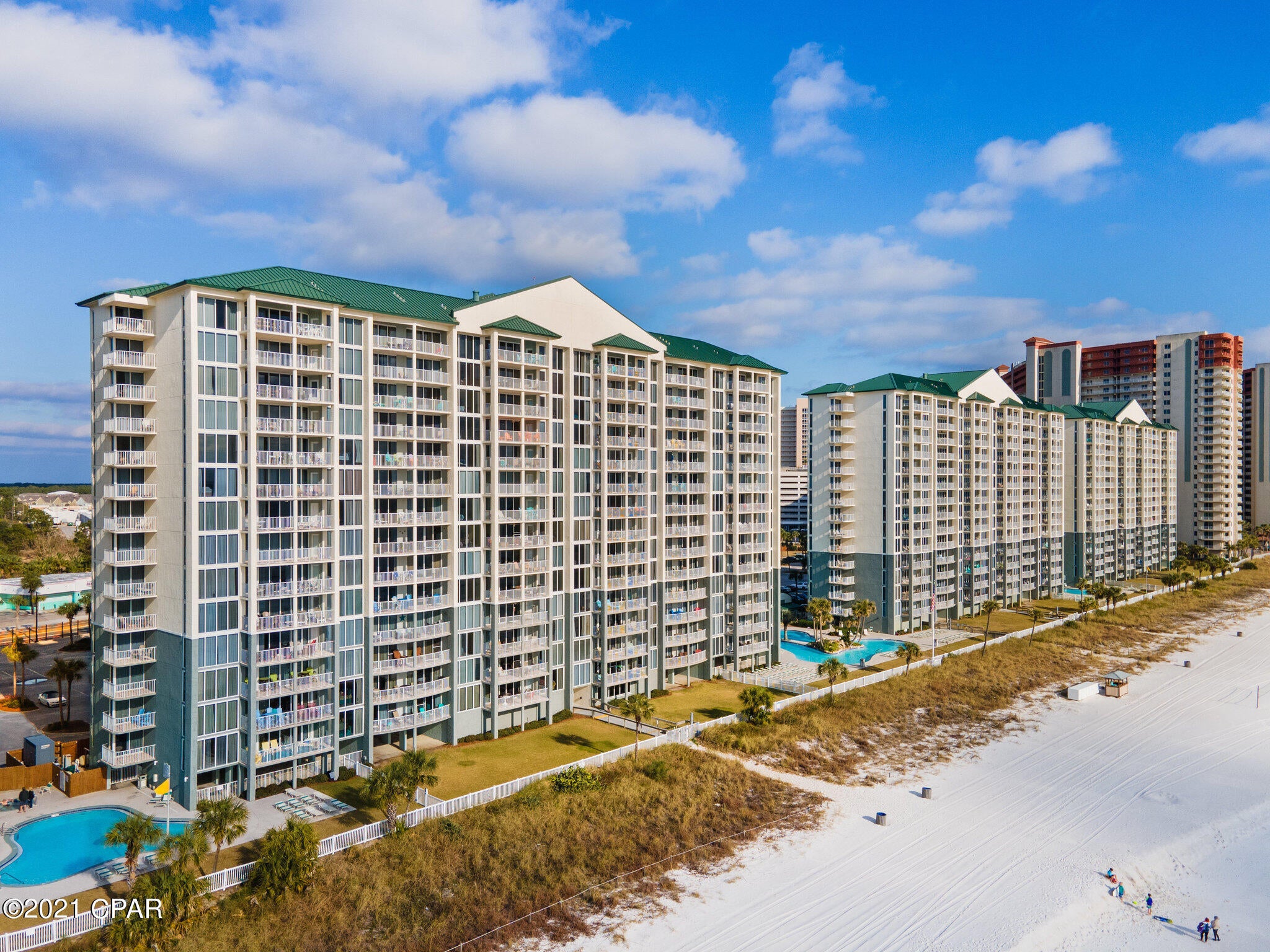 Check out this beautifully remodeled condo located at Long Beach Resort! This unit has recently been redone from top to bottom with very tasteful finishes, allowing it to generate amazing rental income.  Upgrades include new appliances, LVP flooring, Granite Countertops in the kitchen and bathroom, and so much more. 



Long Beach is centrally located in Panama City Beach making it an extremely desirable location for vacationers. One of the reasons Long Beach is so popular, is due to the fact that it has more beach frontage than any resort in town. This gives people plenty of room to have your own space while enjoying the beach. If you prefer to hang out by the pool then you're in luck. Long Beach's lagoon pool is one of the best pools in town. 



Schedule a showing today!