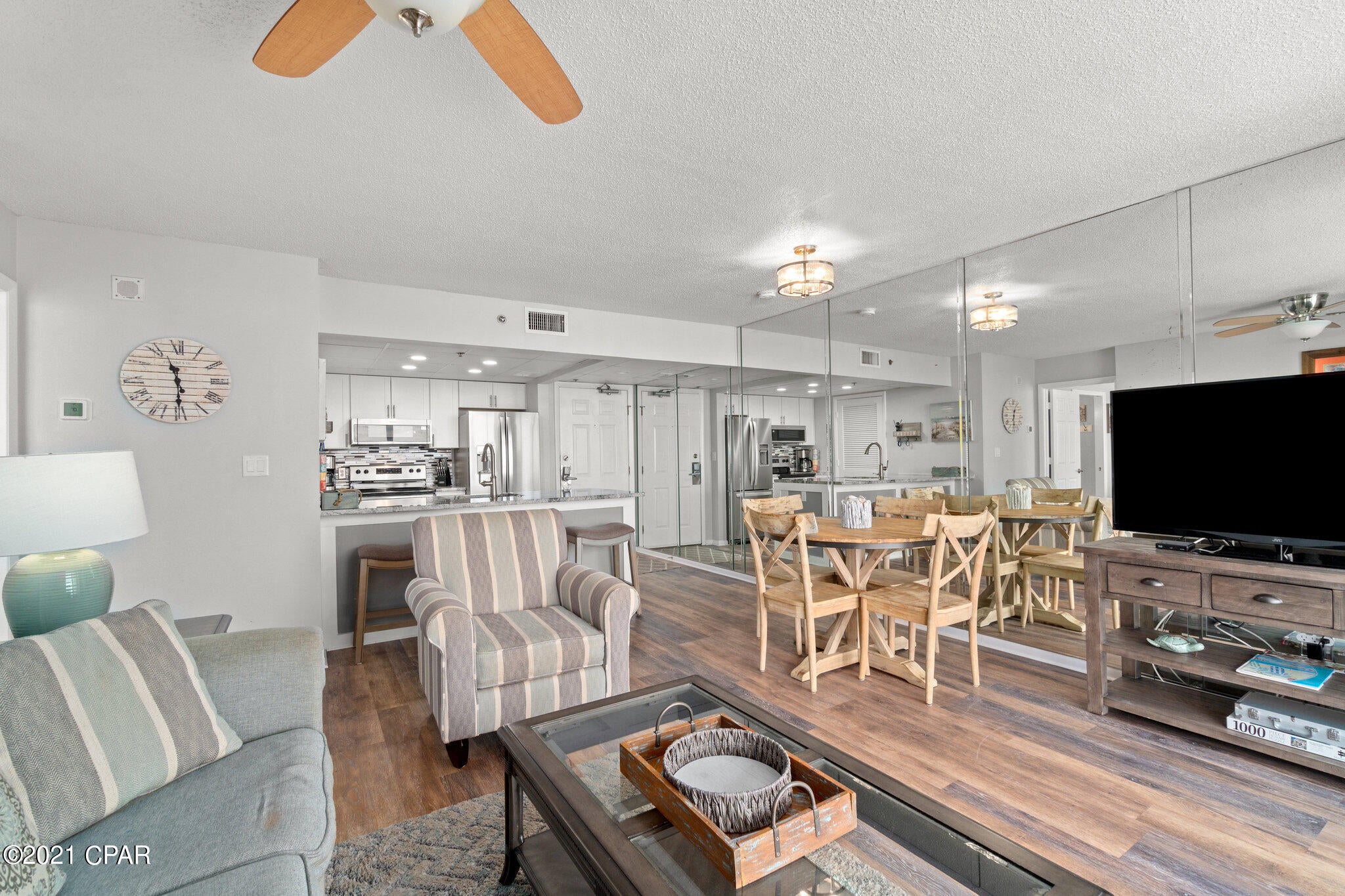 Long Beach Towers I - Residential