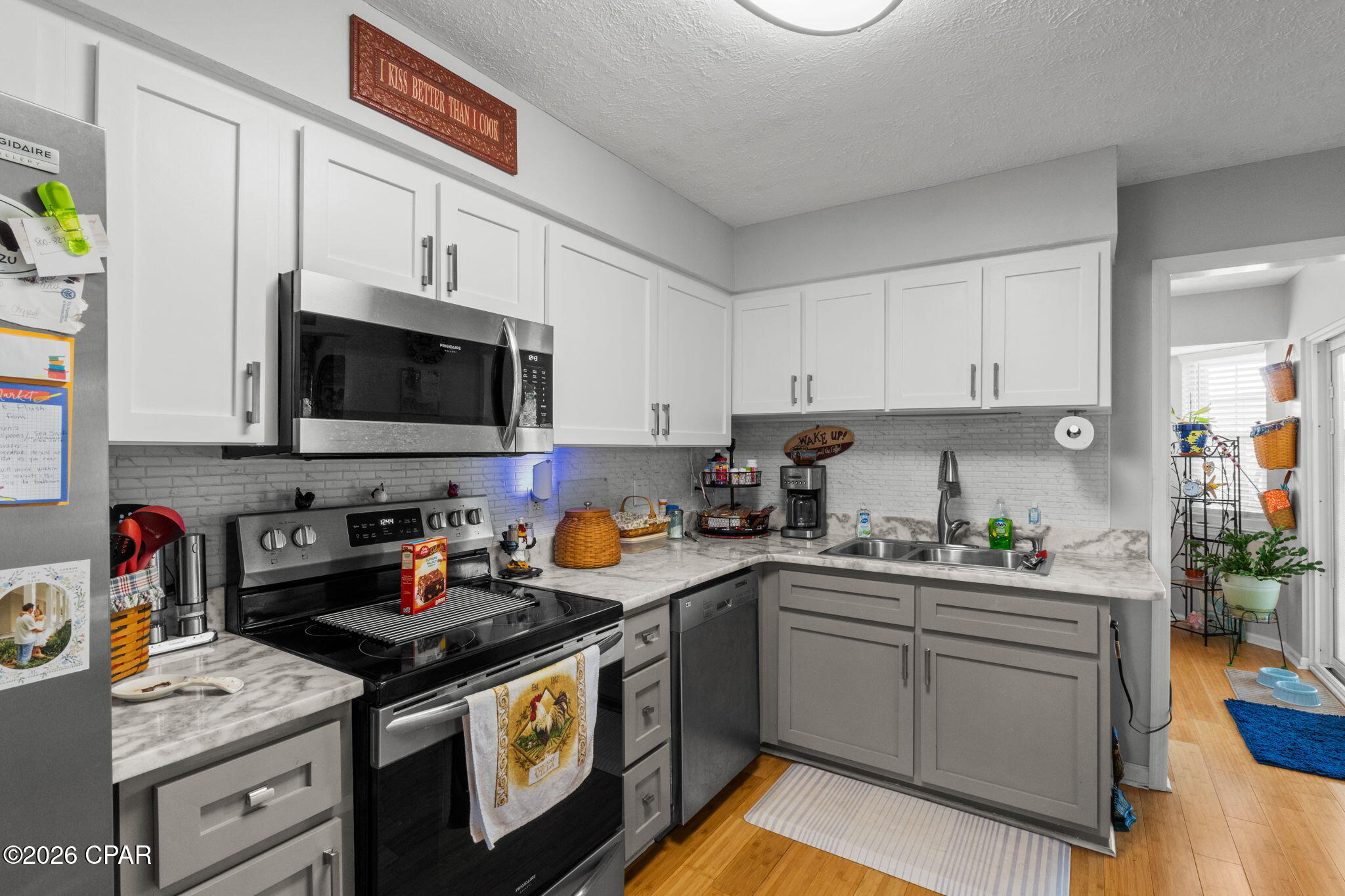Shadow Bay Unt 3 & 4 - Residential