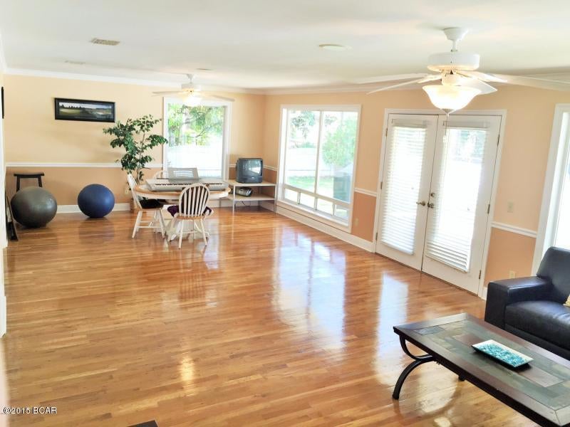 Country Club Harbour Estates - Residential Lease