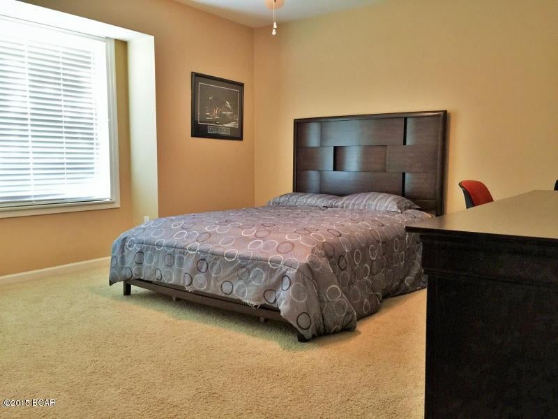 Country Club Harbour Estates - Residential Lease