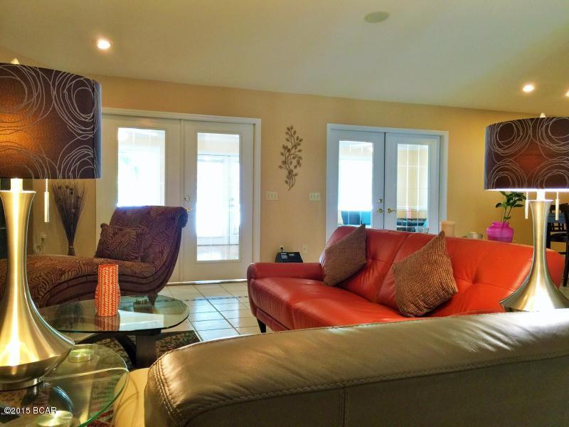 Country Club Harbour Estates - Residential Lease