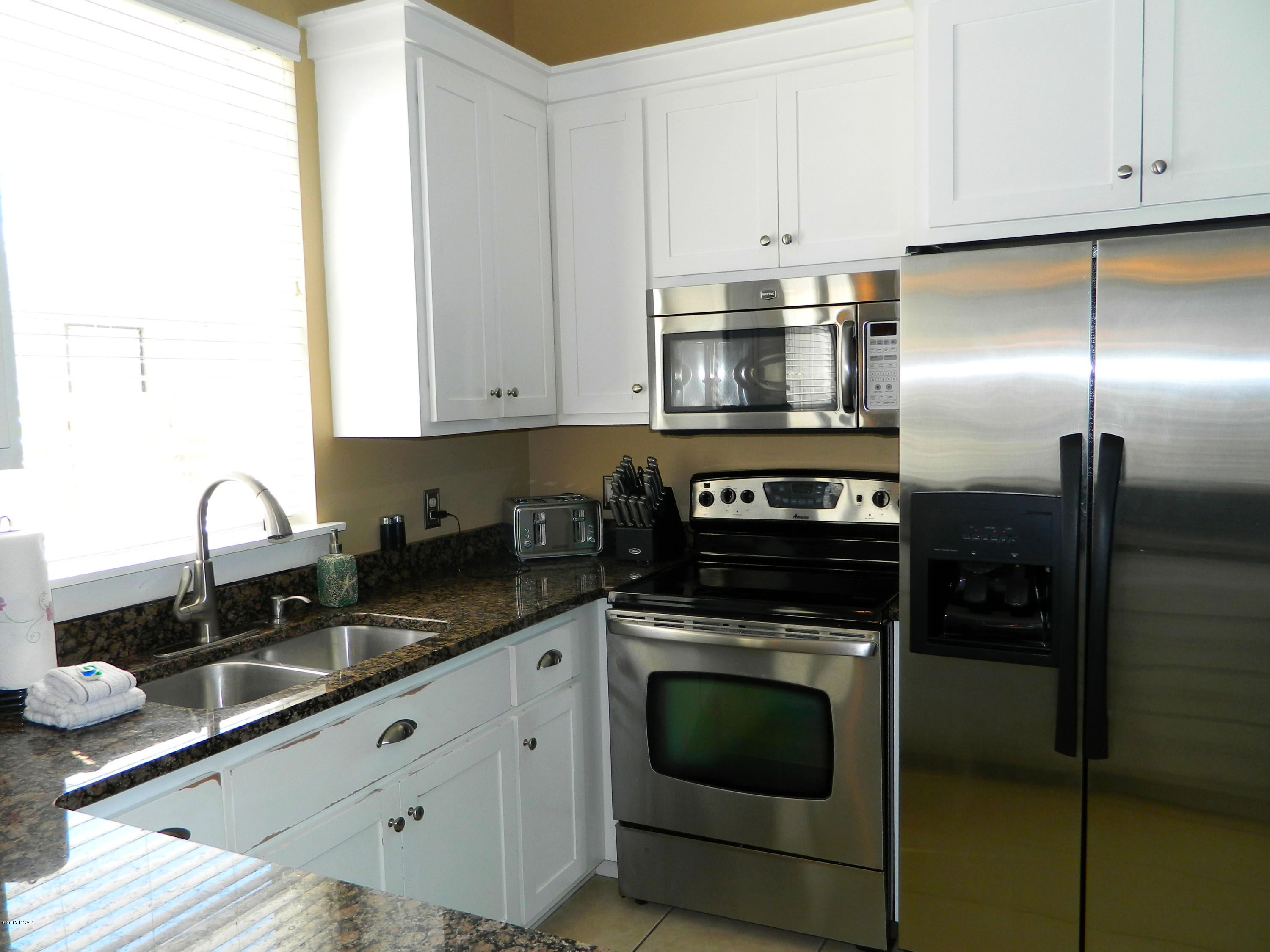 Laguna Beach Estates 7th Add - Residential Lease