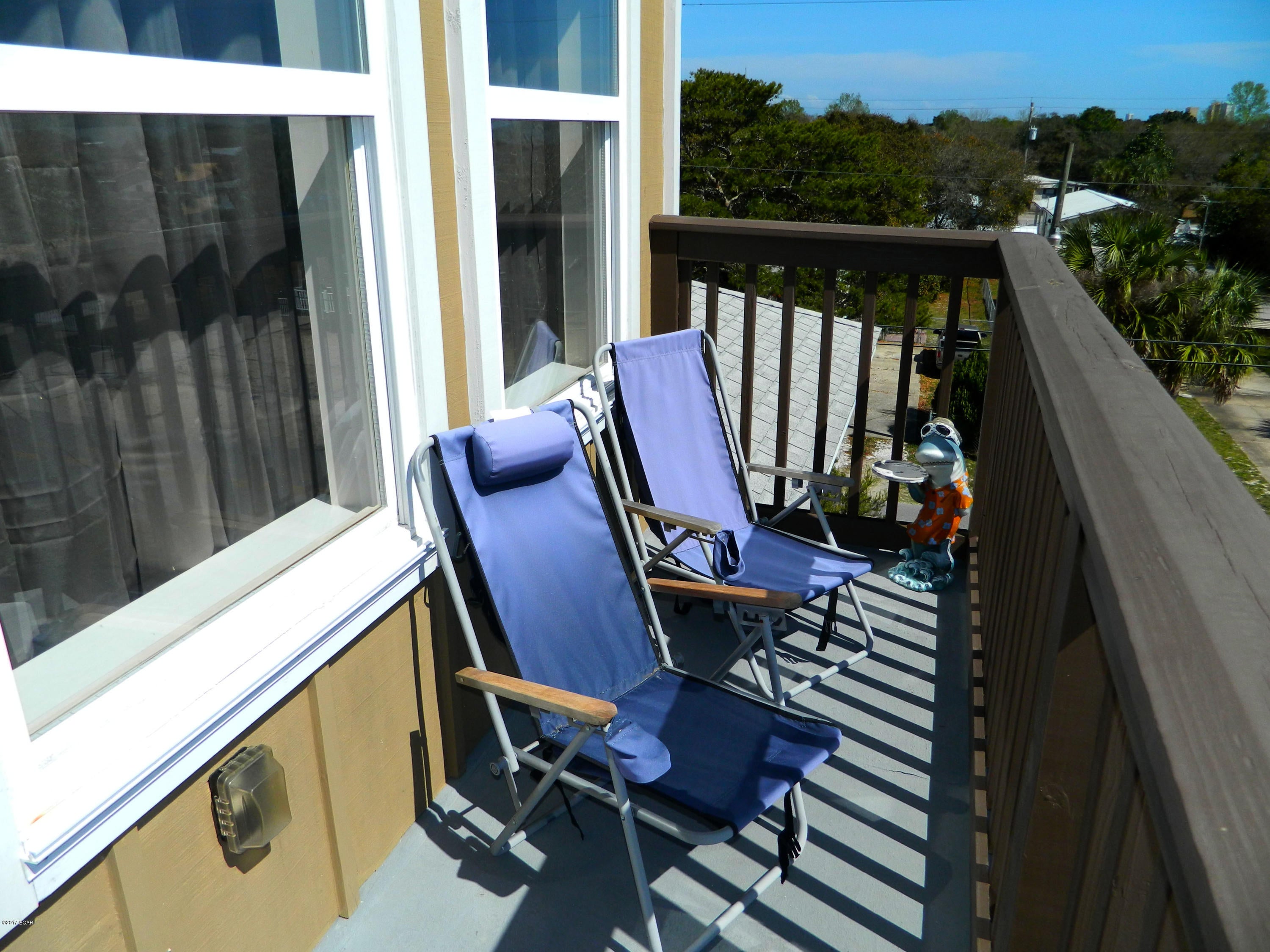 Laguna Beach Estates 7th Add - Residential Lease