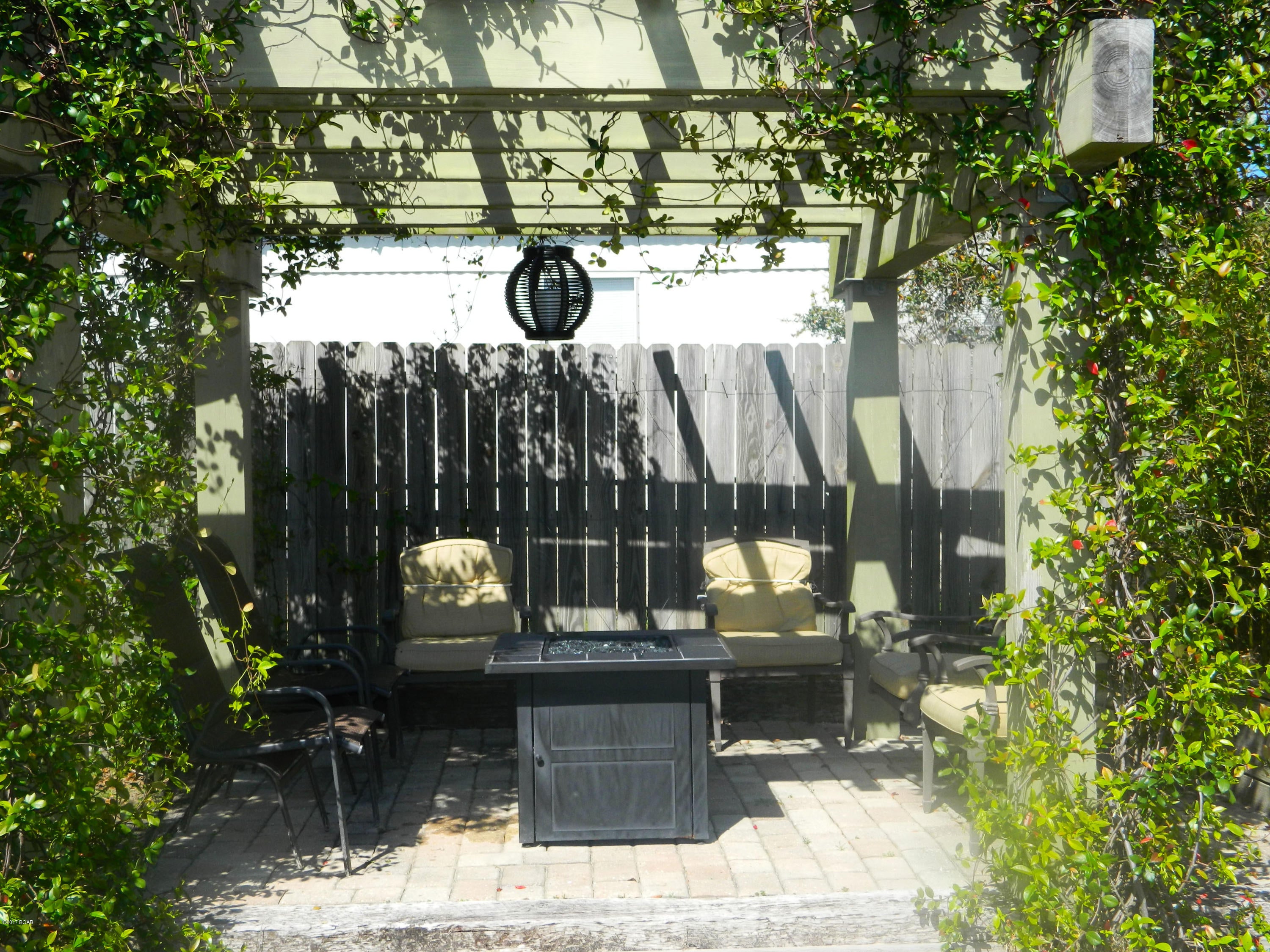 Laguna Beach Estates 7th Add - Residential Lease