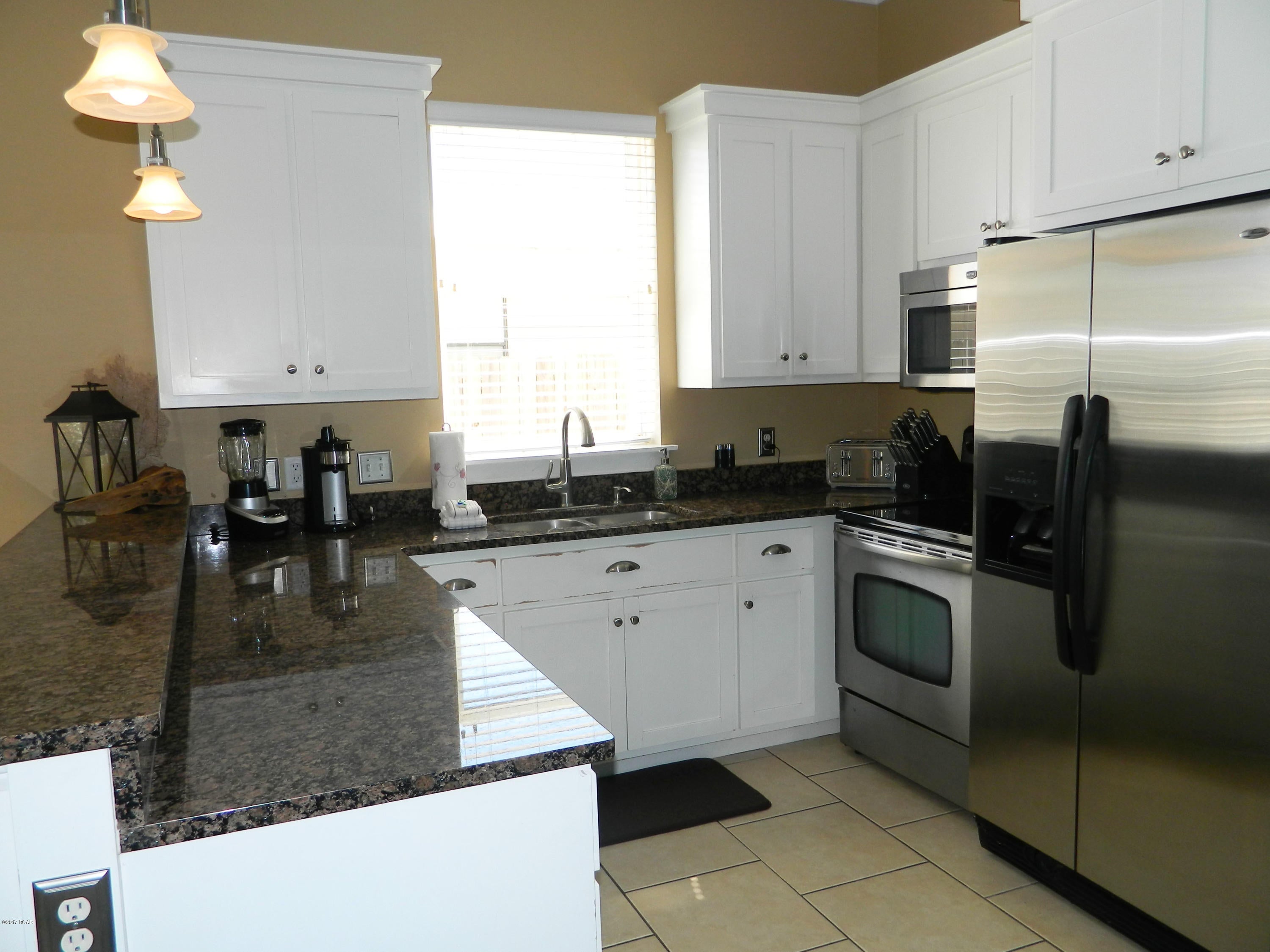 Laguna Beach Estates 7th Add - Residential Lease