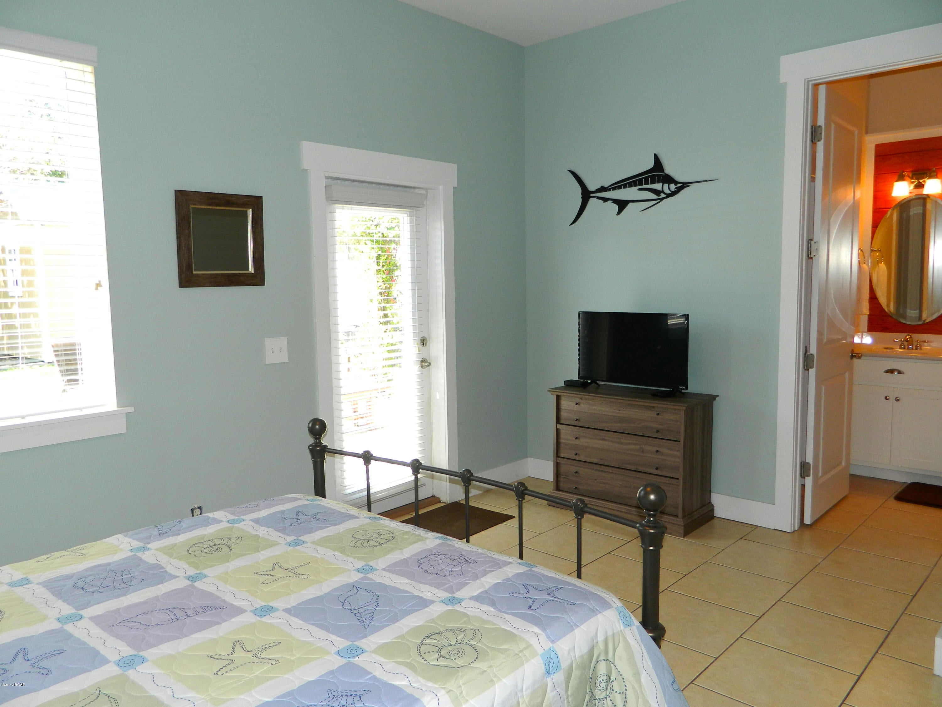 Laguna Beach Estates 7th Add - Residential Lease