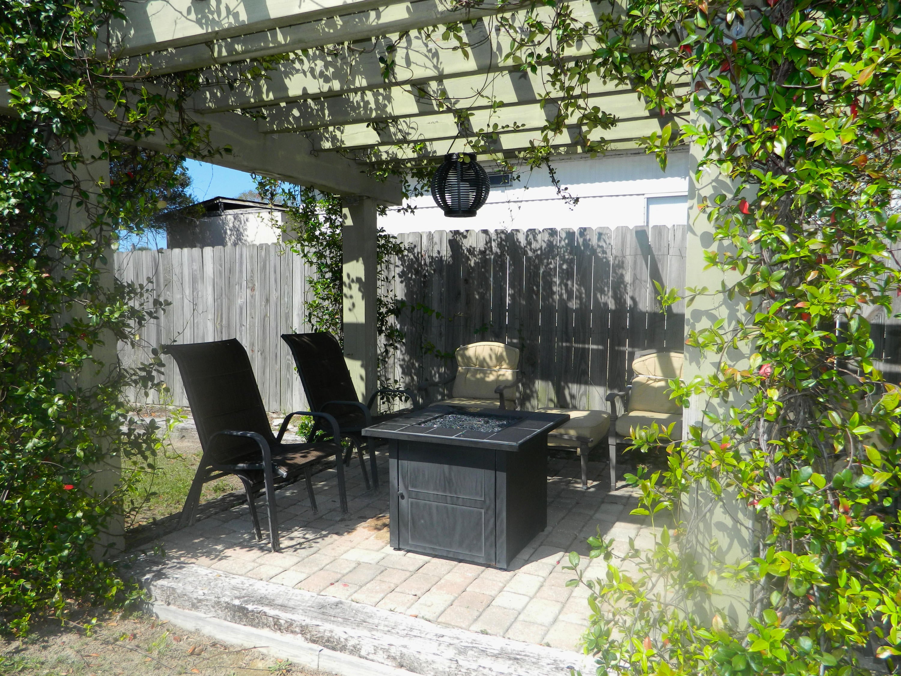 Laguna Beach Estates 7th Add - Residential Lease