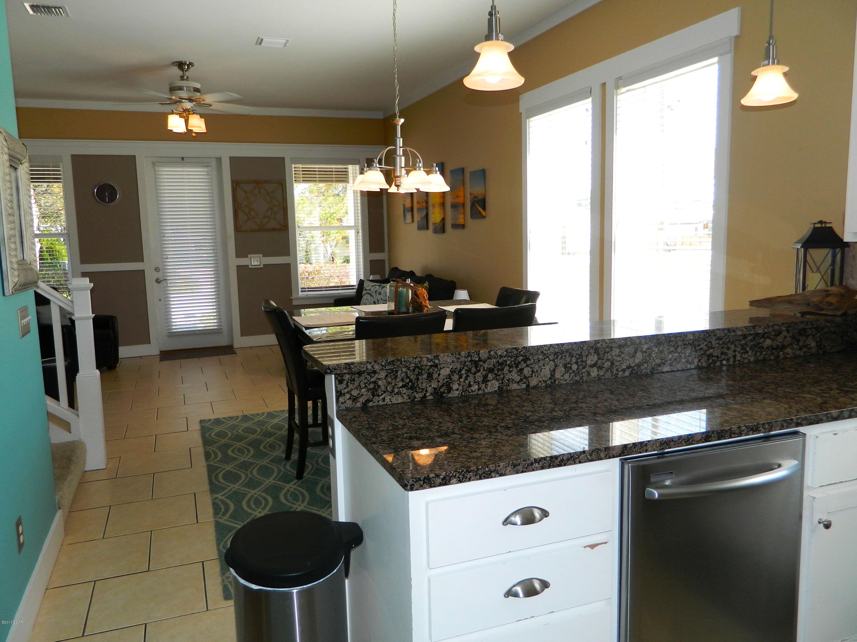 Laguna Beach Estates 7th Add - Residential Lease