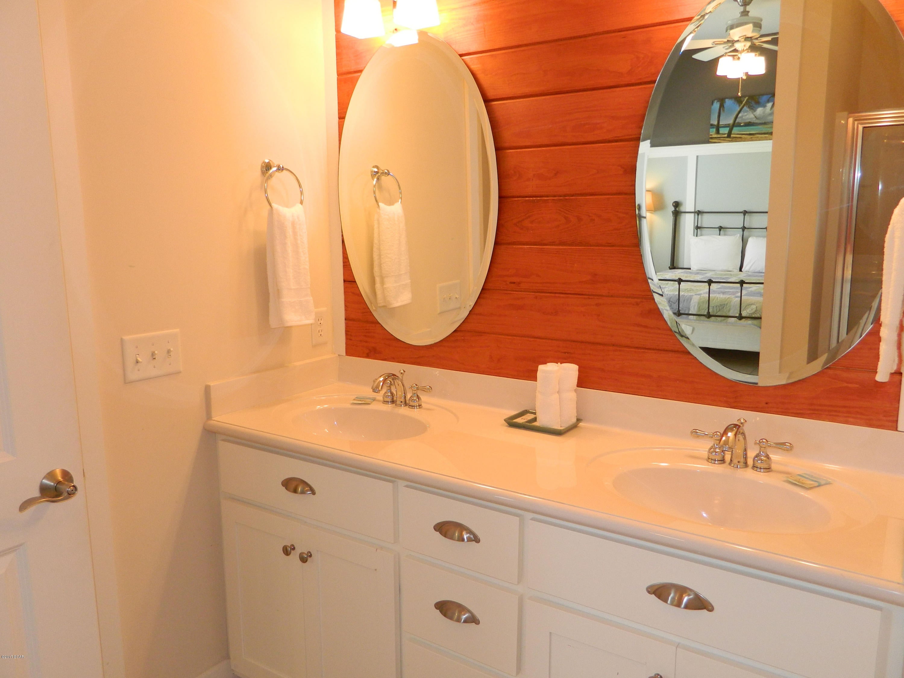 Laguna Beach Estates 7th Add - Residential Lease
