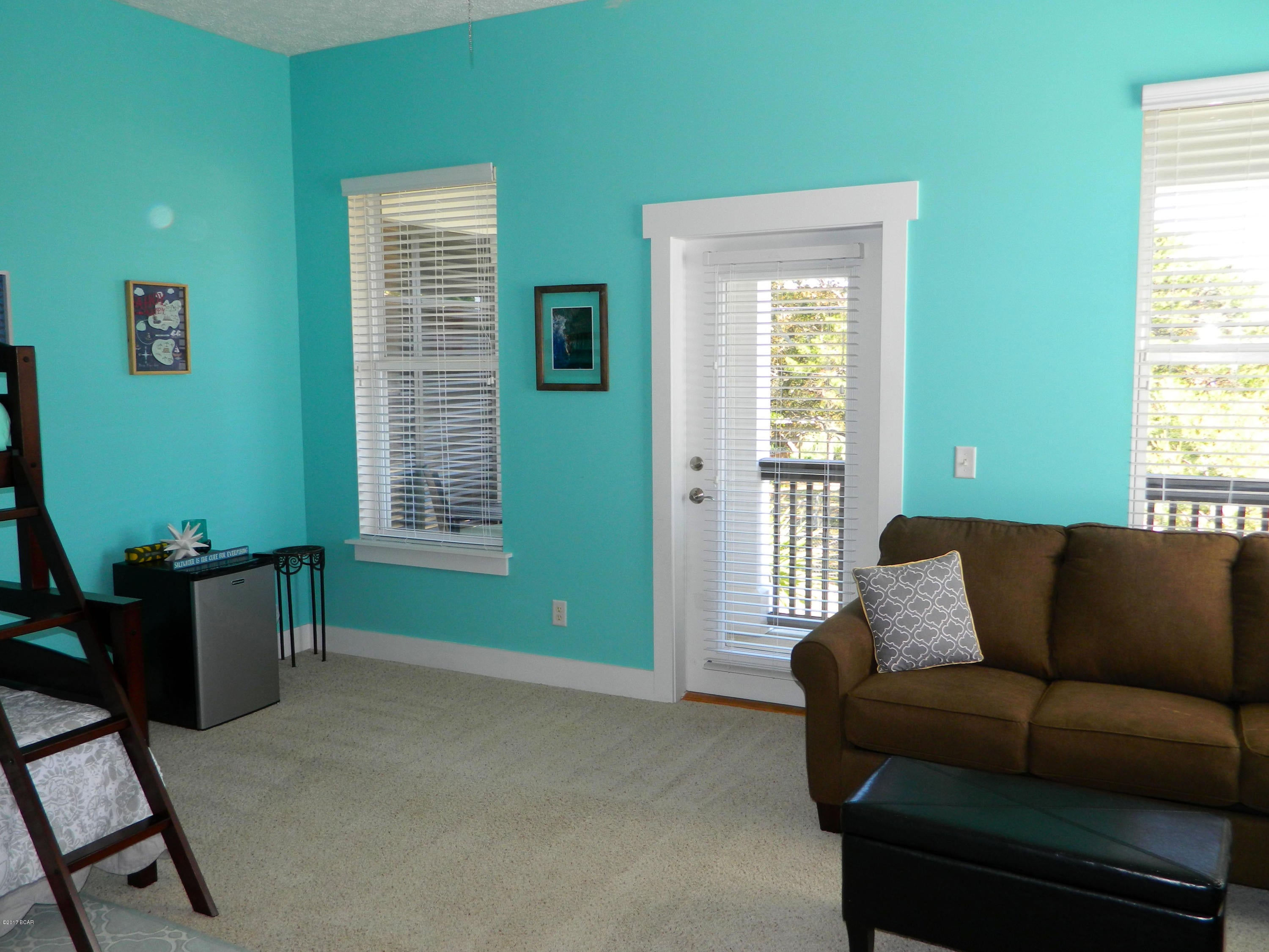 Laguna Beach Estates 7th Add - Residential Lease