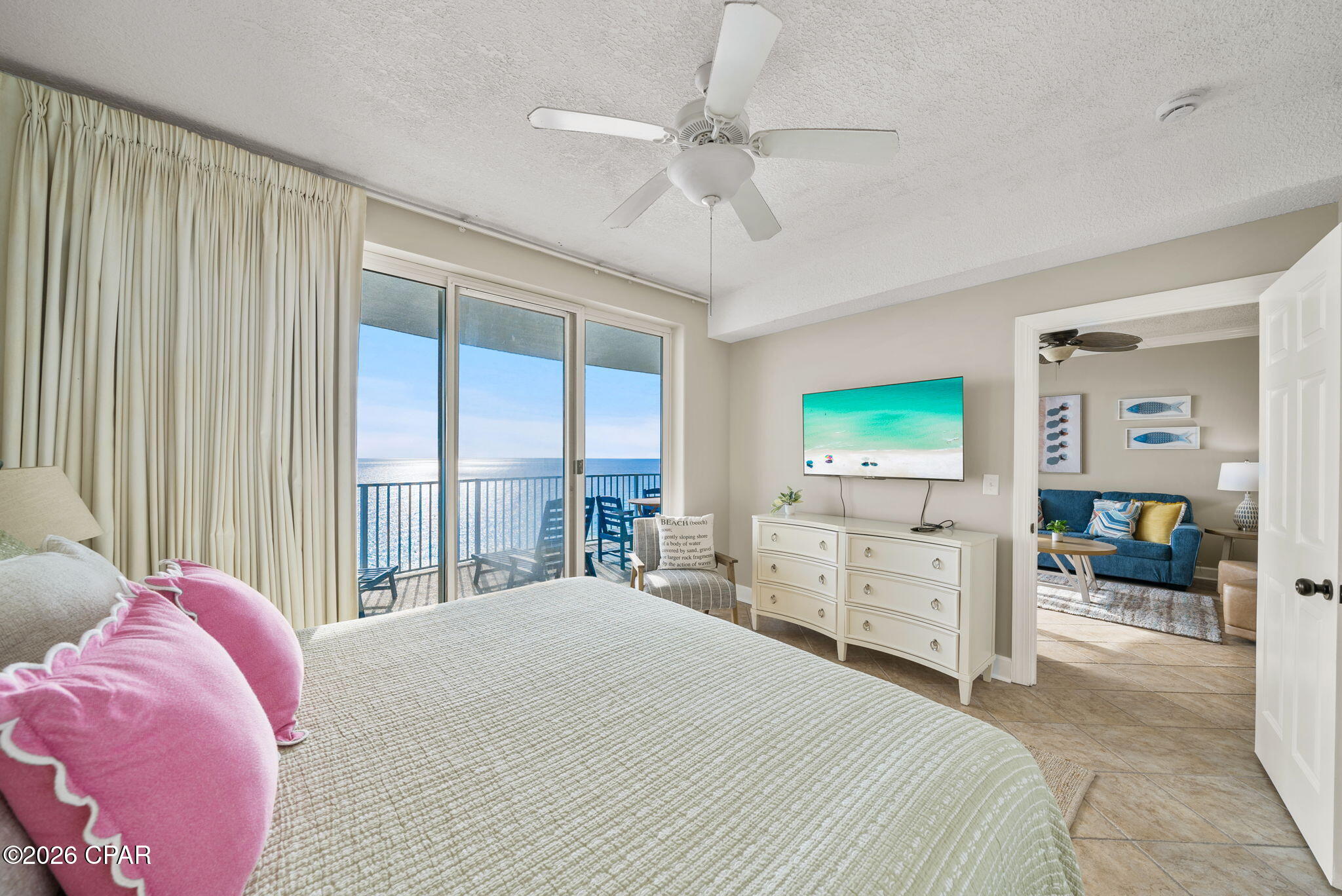 Twin Palms Resort - Residential