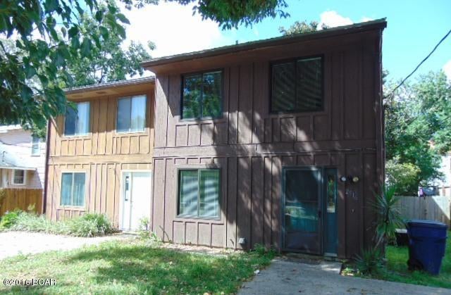 HEART OF HISTORIC ST. ANDREWS.

3 BEDROOM TOWNHOME WITH NEW CARPET AND PAINT THROUGHOUT. THIS HOME FEATURES 1 FULL BATH AND 2 HALF BATHS, LARGE LAUNDRY ROOM, OPEN PATIO, STORAGE ROOM AND PRIVACY FENCED BACKYARD.



NO PETS!