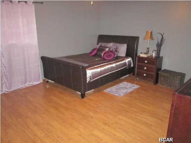 Lannie Rowe Lake Estates U-7 - Residential Lease