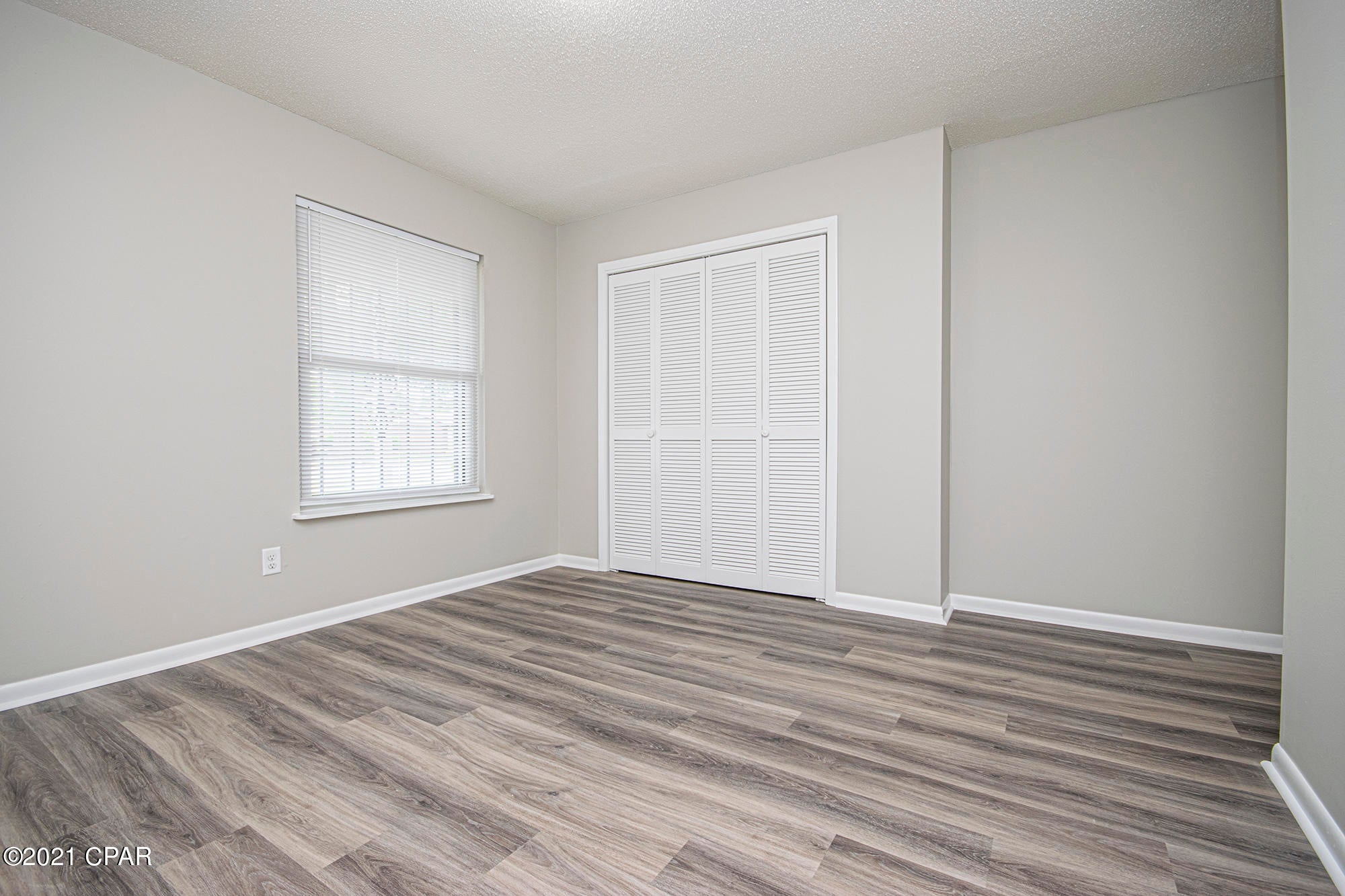 Lannie Rowe Lake Ests - Residential