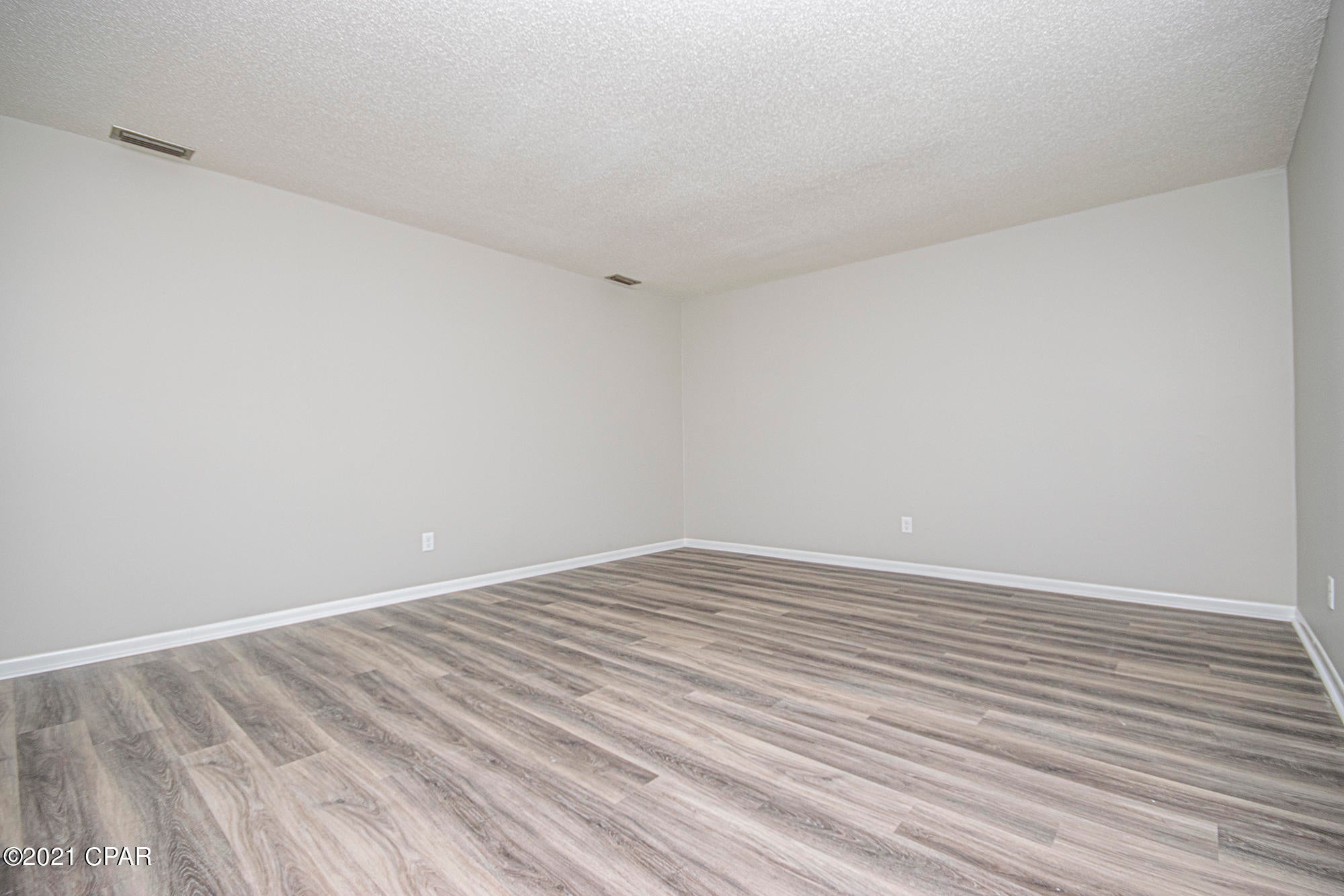 Lannie Rowe Lake Ests - Residential