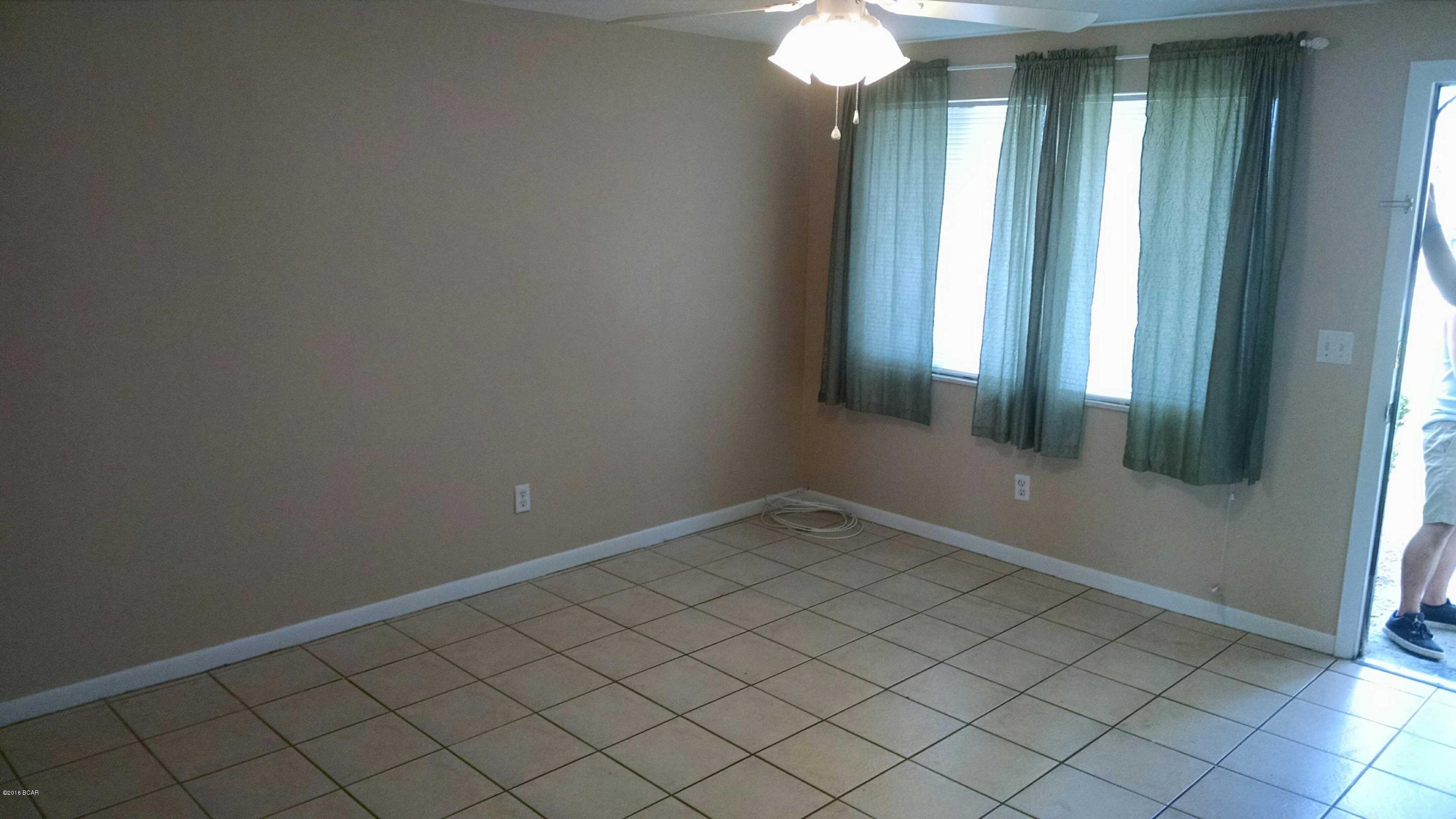 Belaire Estates U-4 - Residential Lease