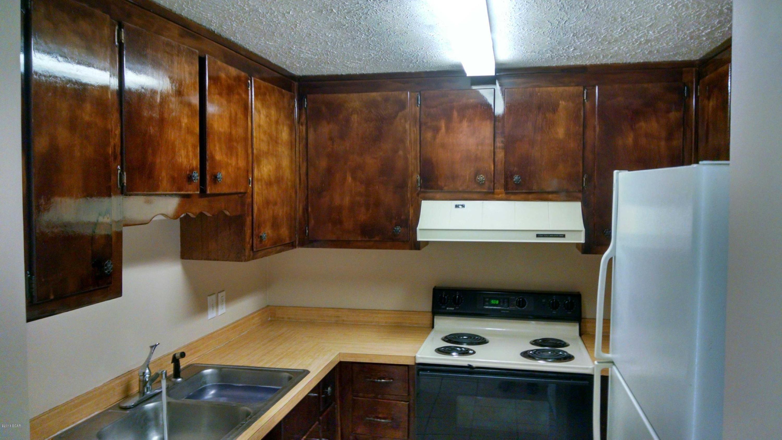 Belaire Estates U-4 - Residential Lease