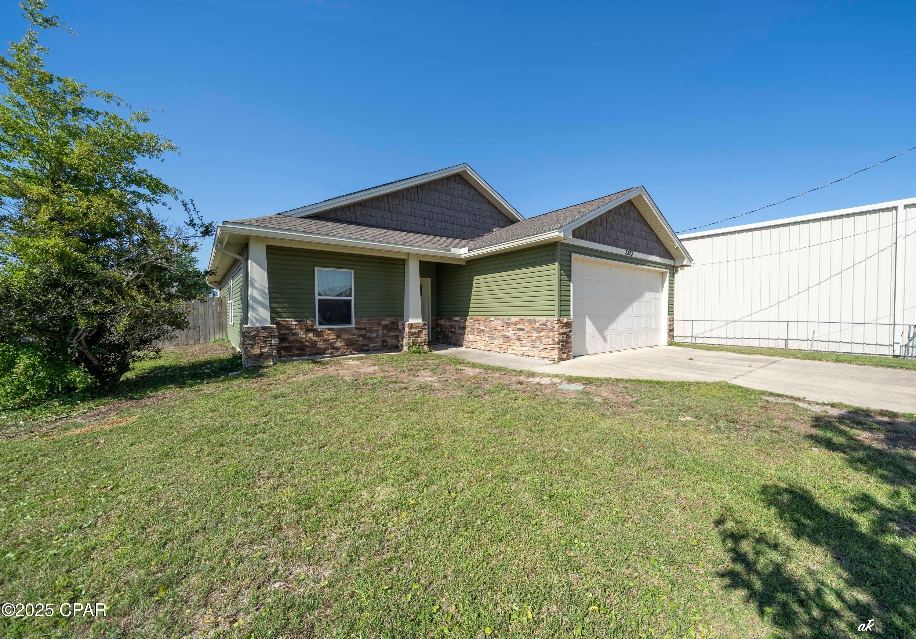 This House is for LEASE. Come view this beautiful '' like new home'' located in a quiet neighborhood. Home still has the new look feeling as you walk in. This home offers an open floor plan overlooking the family and dinning room from the kitchen. The kitchen has all stainless steel appliances, white cabinets, granite counter tops, and large breakfast bar. Crown molding with step up trey ceiling in family room. Vinyl Plank wood throughout. Split master bedroom with trey ceilings and new custom shower. Double vanity, granite counters and large closet. Like new ceiling fans and light fixtures. Back yard fully fenced in. with sprinkler system and extended custom paved patio. Solar panels installed and paid for. Cents on the Dollar for your electric bill. Turn key and immaculate.
