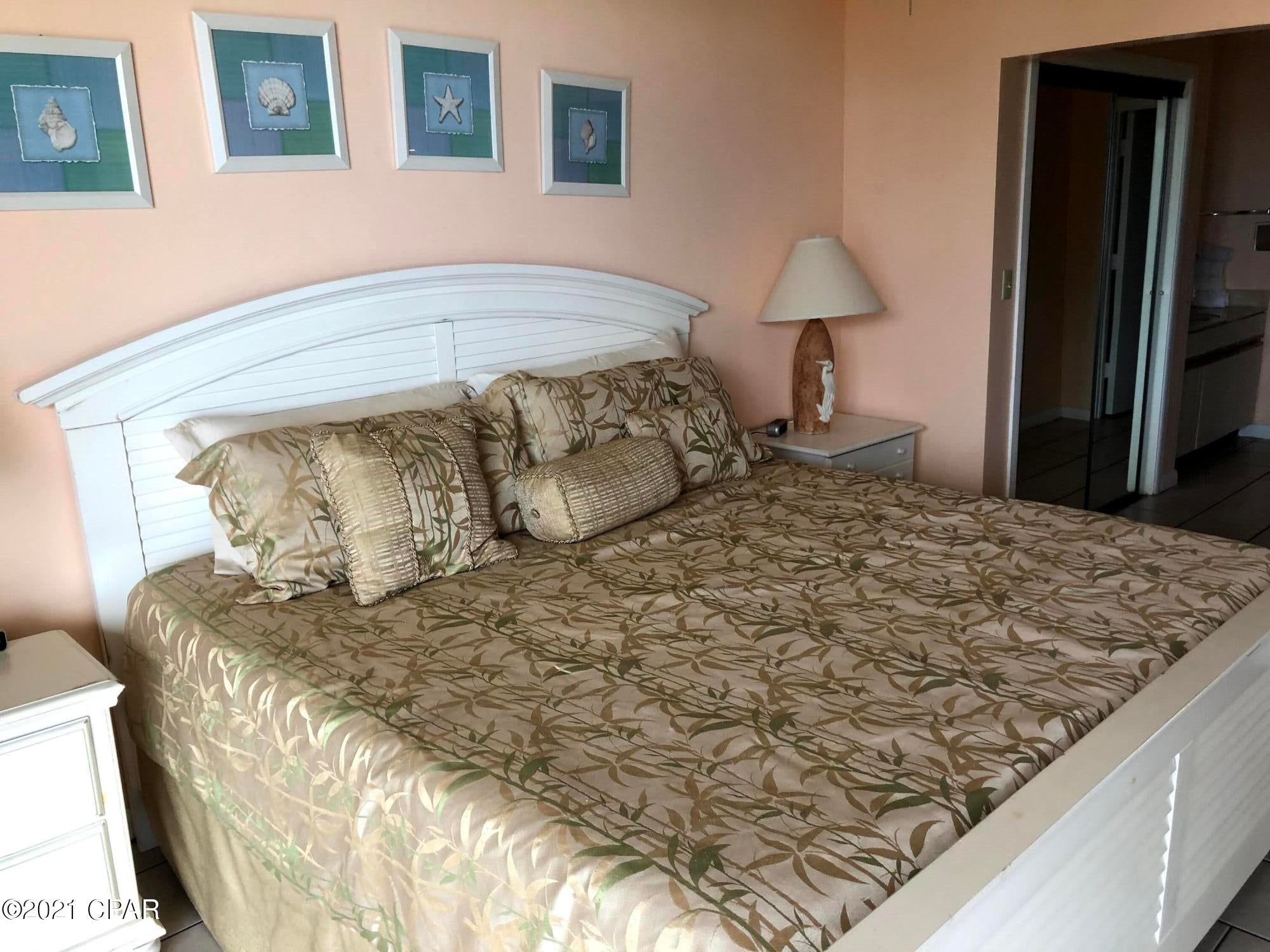 Summerhouse Condo. - Residential