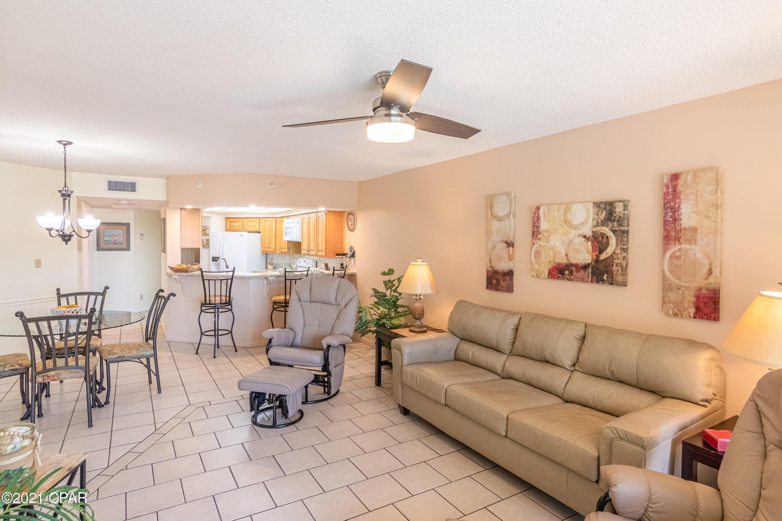 Summerhouse Condo. - Residential