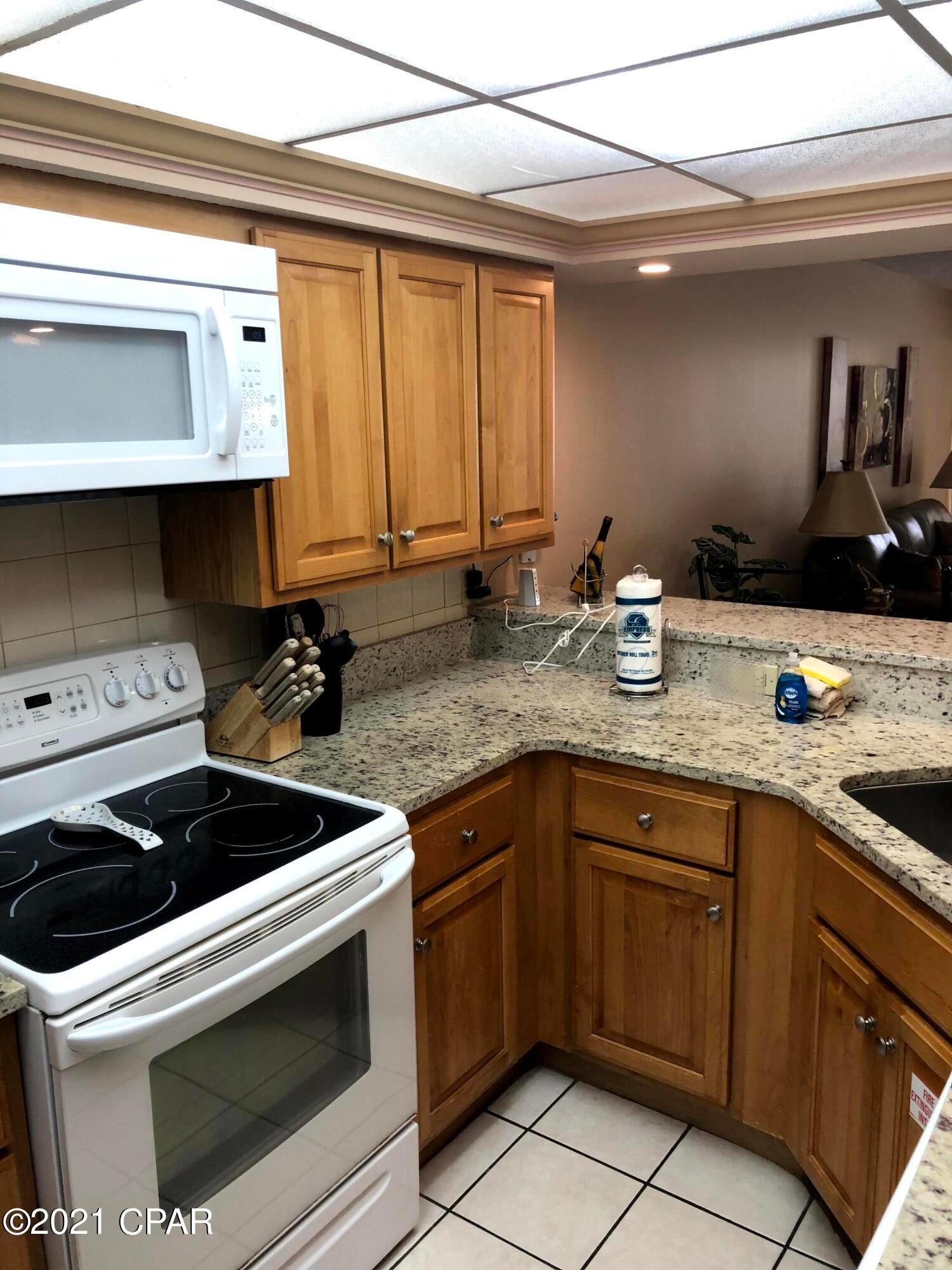 Summerhouse Condo. - Residential